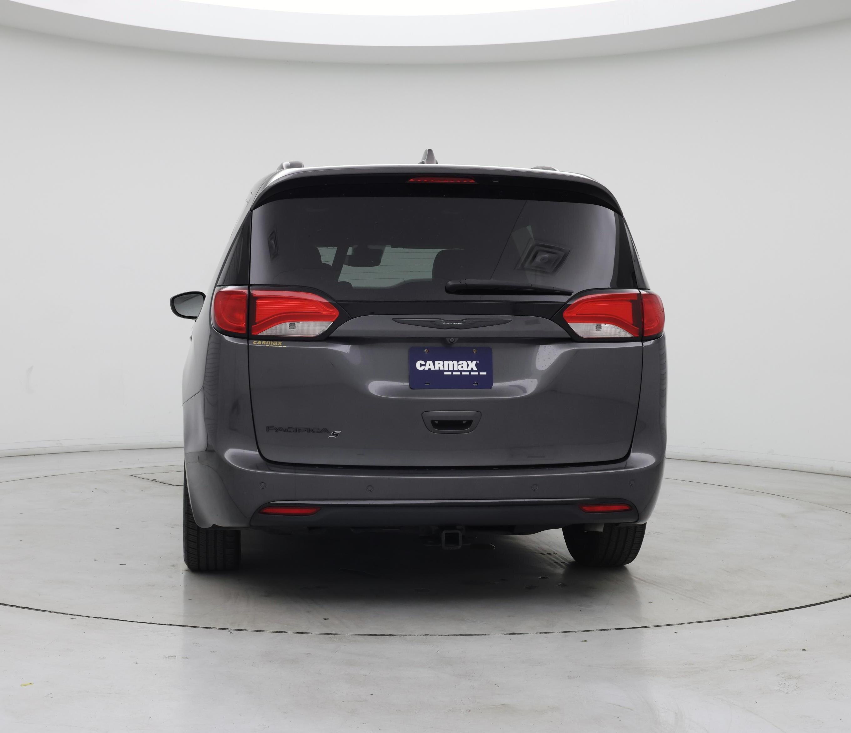 Thumbnail: 2018 Chrysler Pacifica - 6