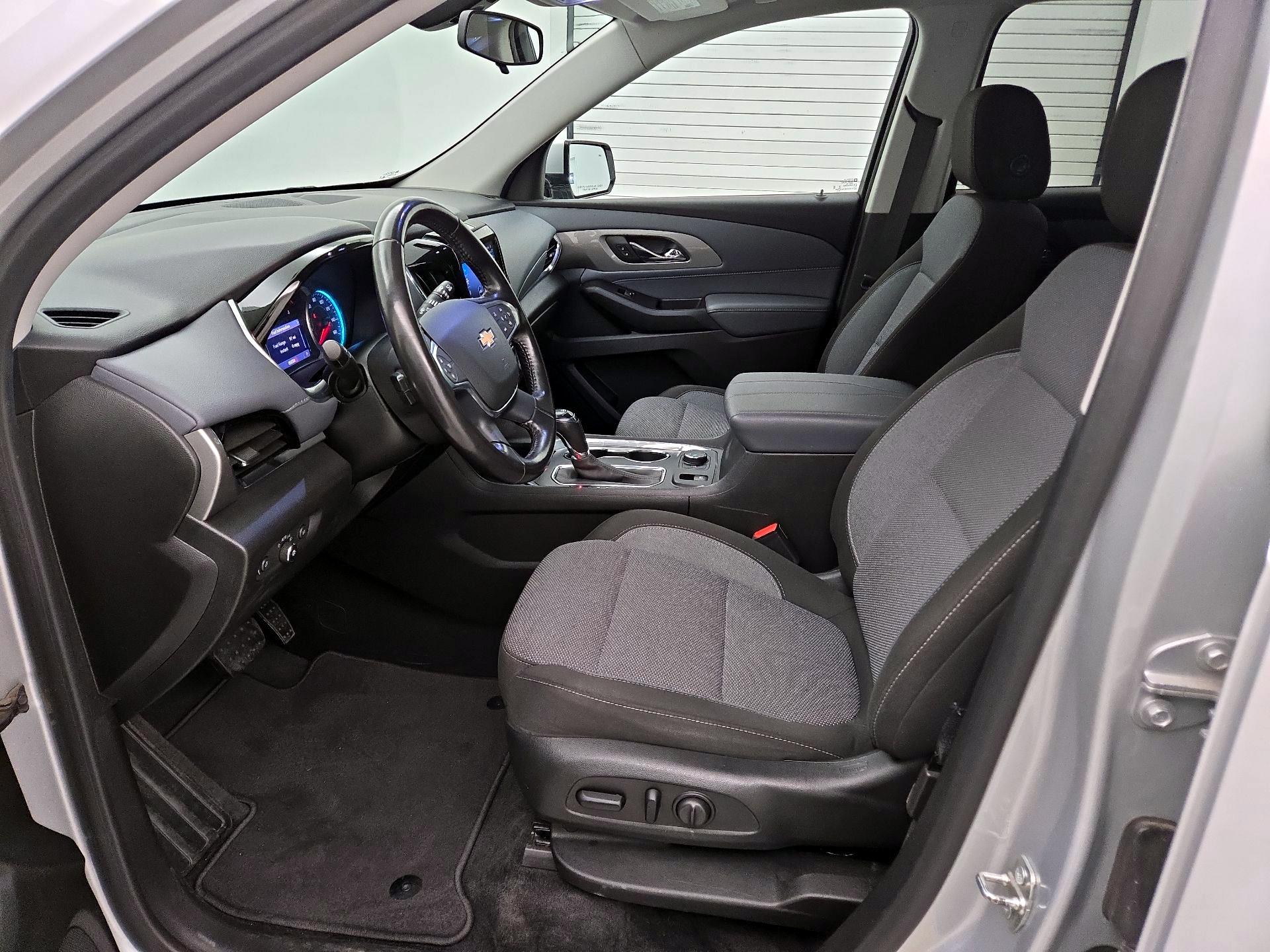 Thumbnail: 2020 Chevrolet Traverse - 11