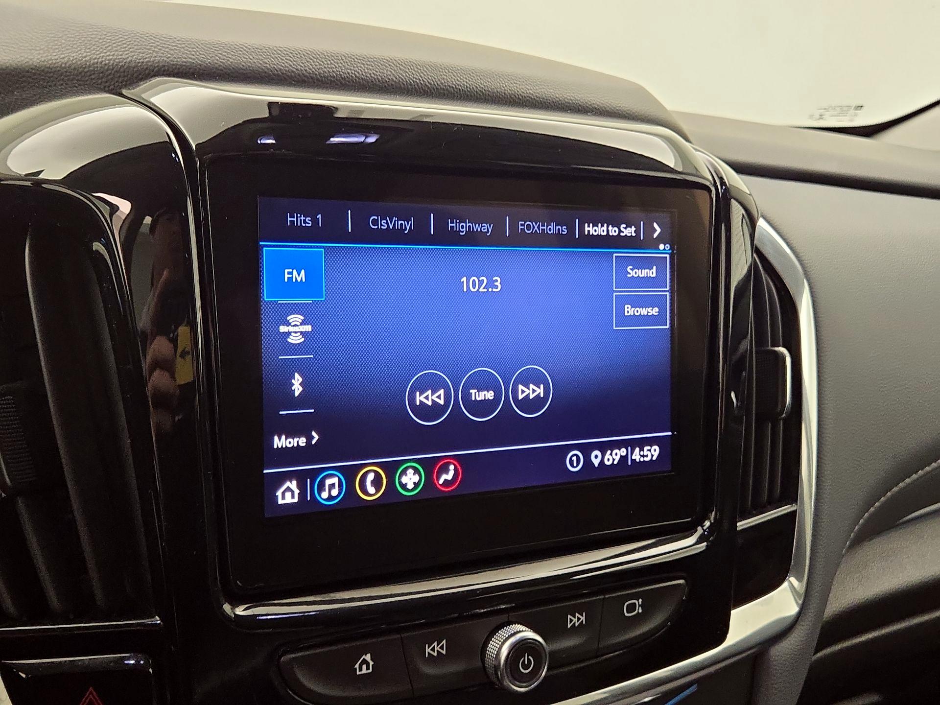 Thumbnail: 2020 Chevrolet Traverse - 15