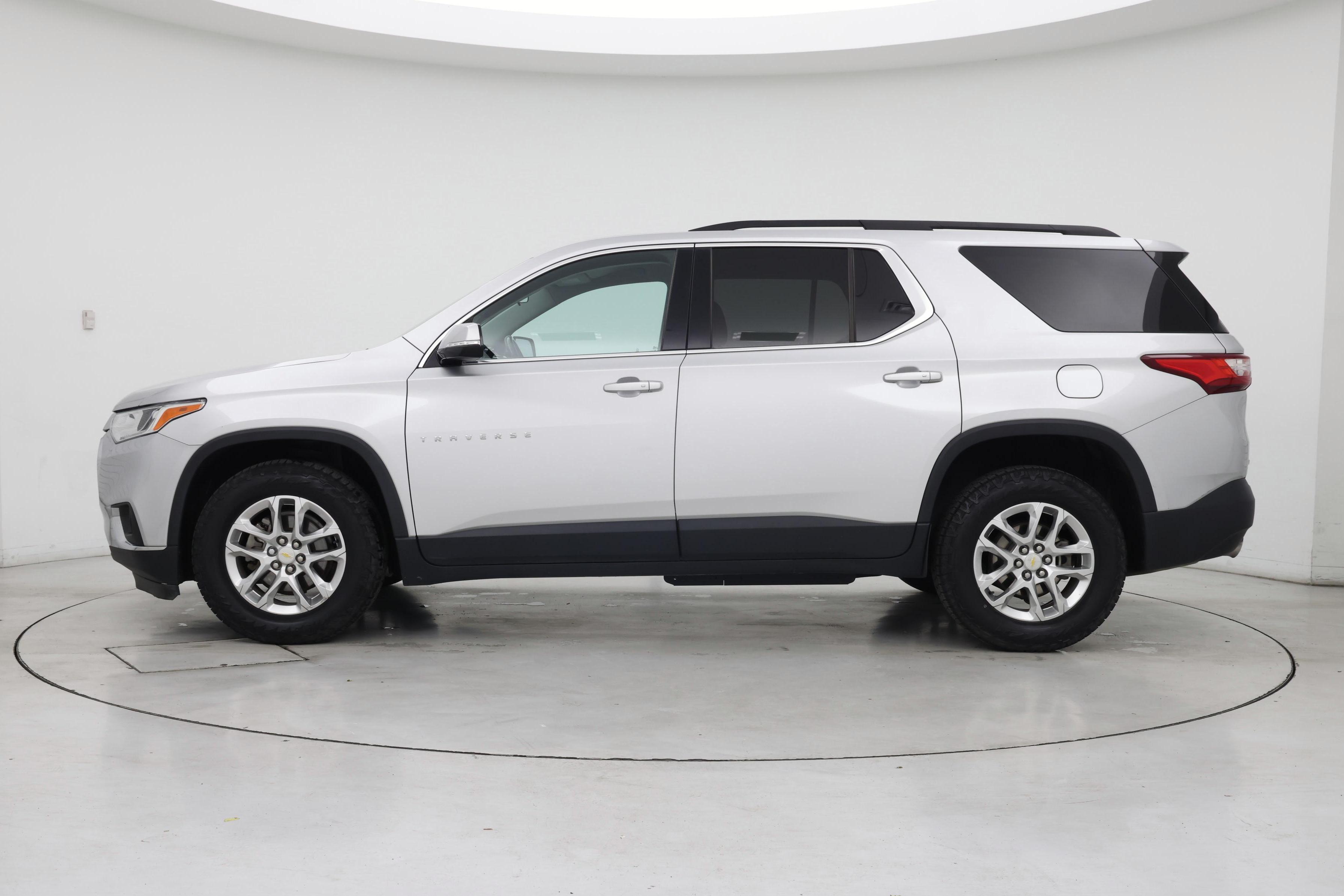 Thumbnail: 2020 Chevrolet Traverse - 3