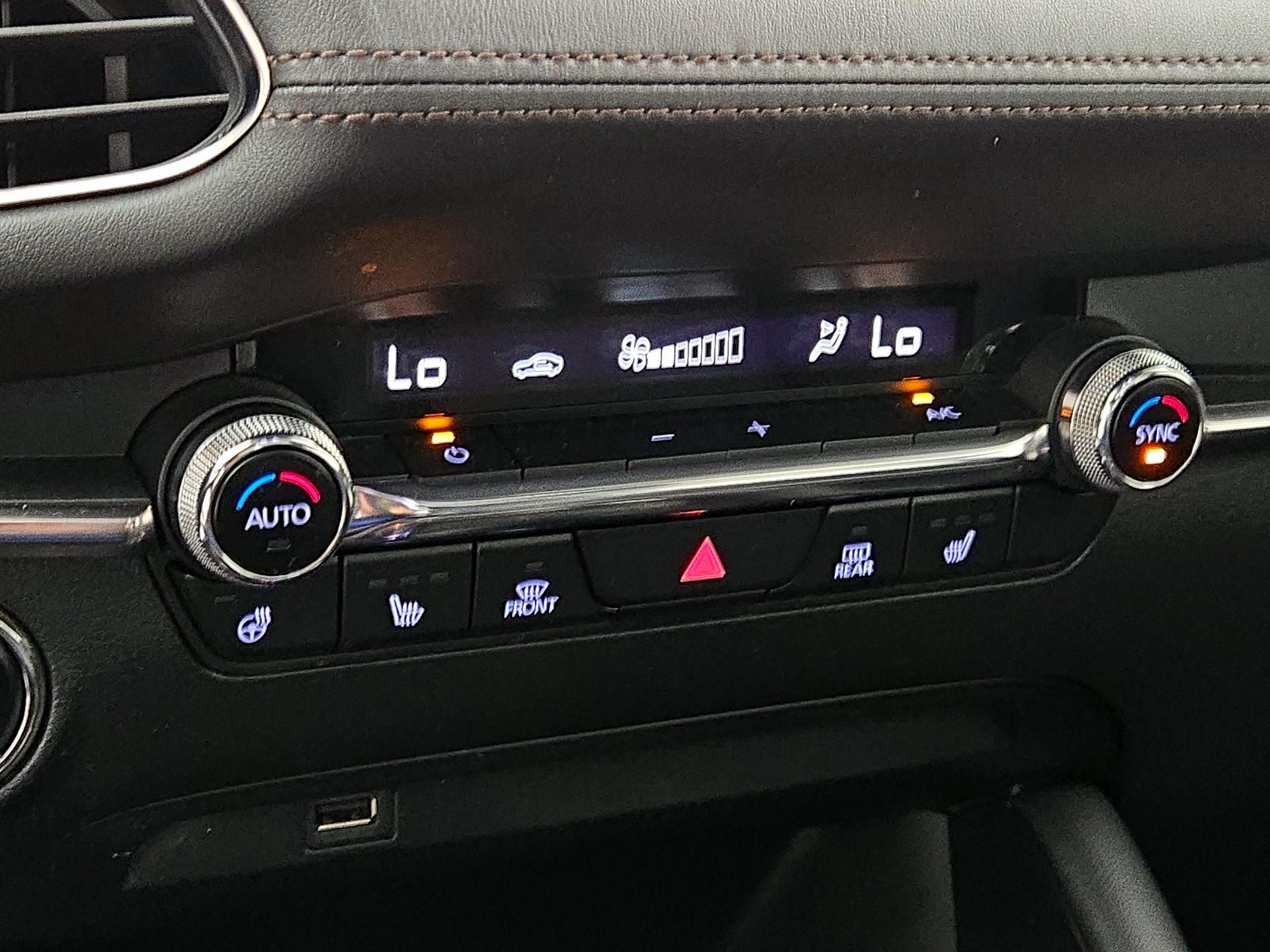 Thumbnail: 2021 Mazda Mazda3 - 17