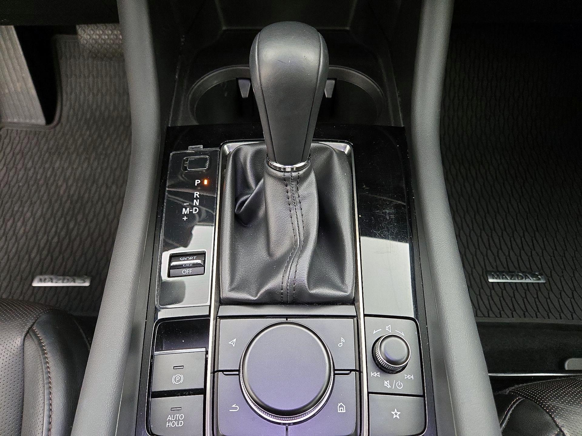 Thumbnail: 2021 Mazda Mazda3 - 18