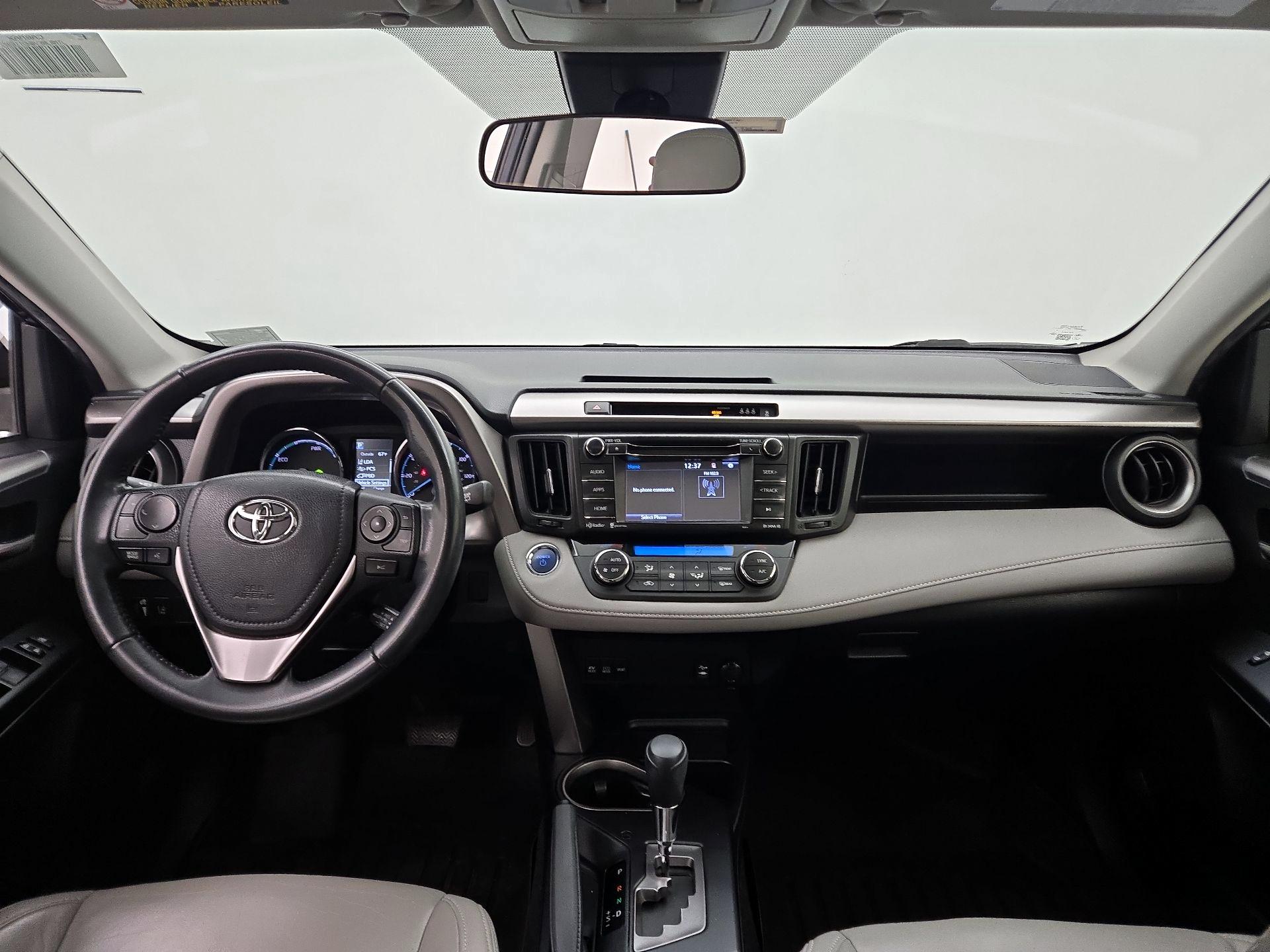 Thumbnail: 2017 Toyota RAV4 - 9