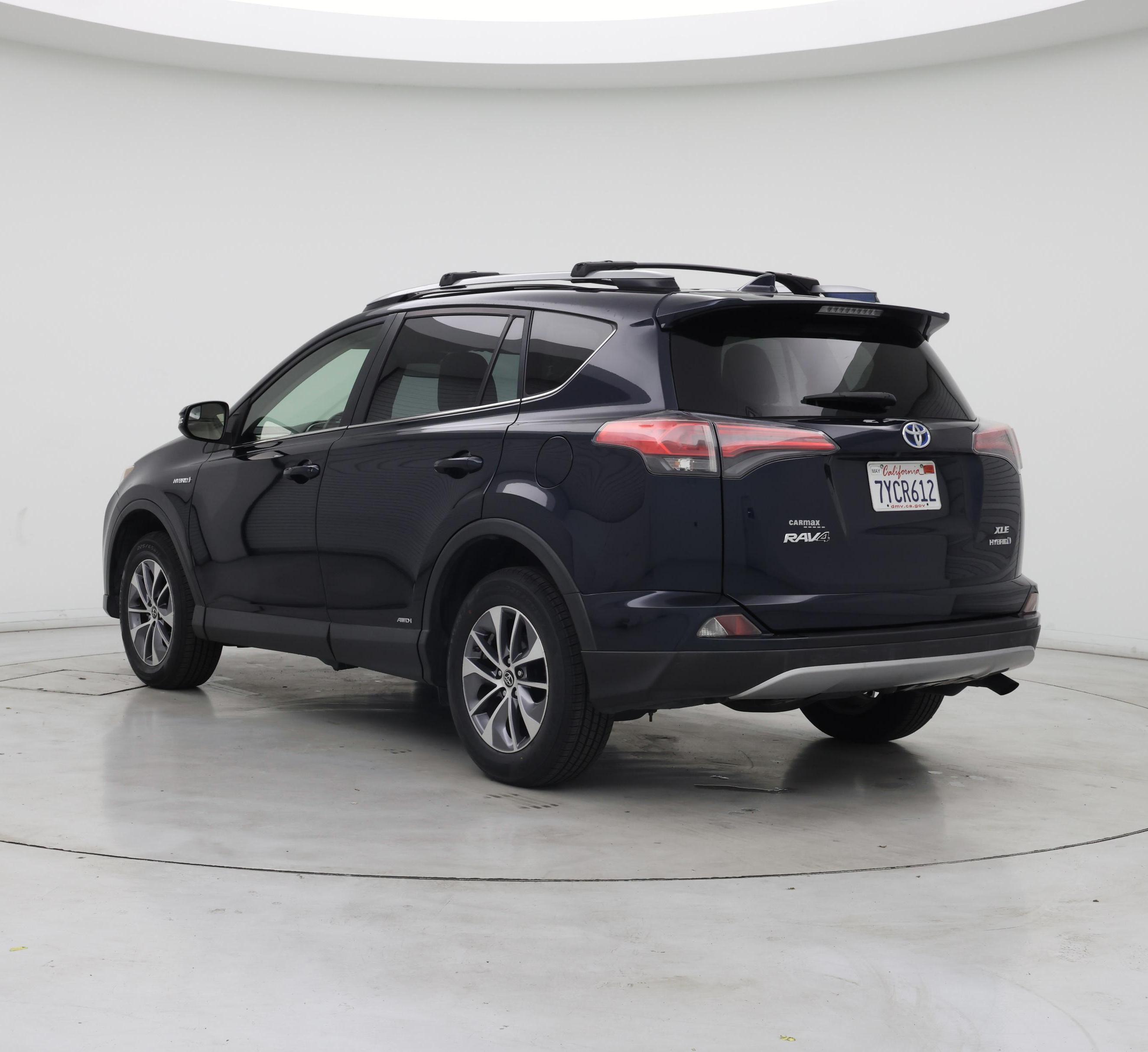 Thumbnail: 2017 Toyota RAV4 - 2