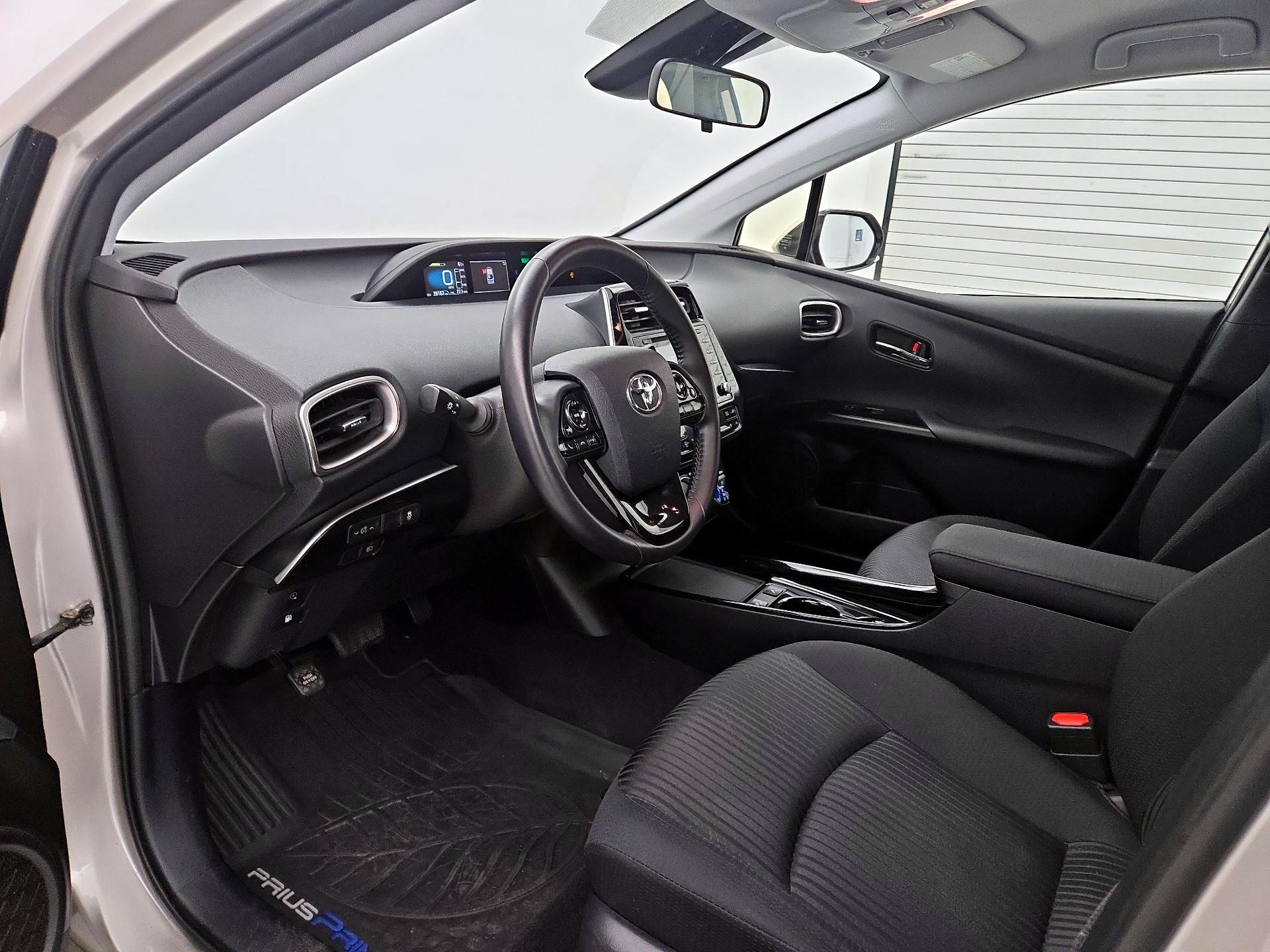 Thumbnail: 2020 Toyota Prius Prime - 11