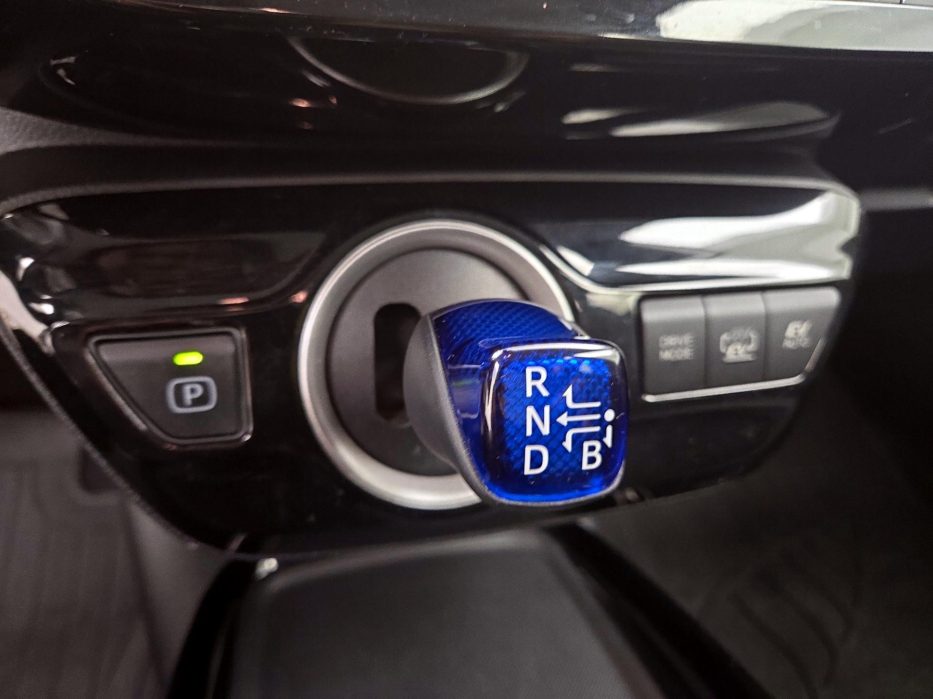 Thumbnail: 2020 Toyota Prius Prime - 17