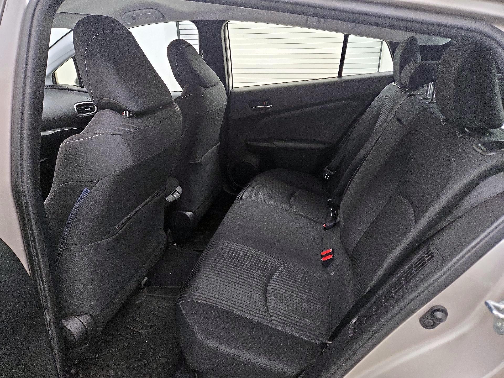 Thumbnail: 2020 Toyota Prius Prime - 18