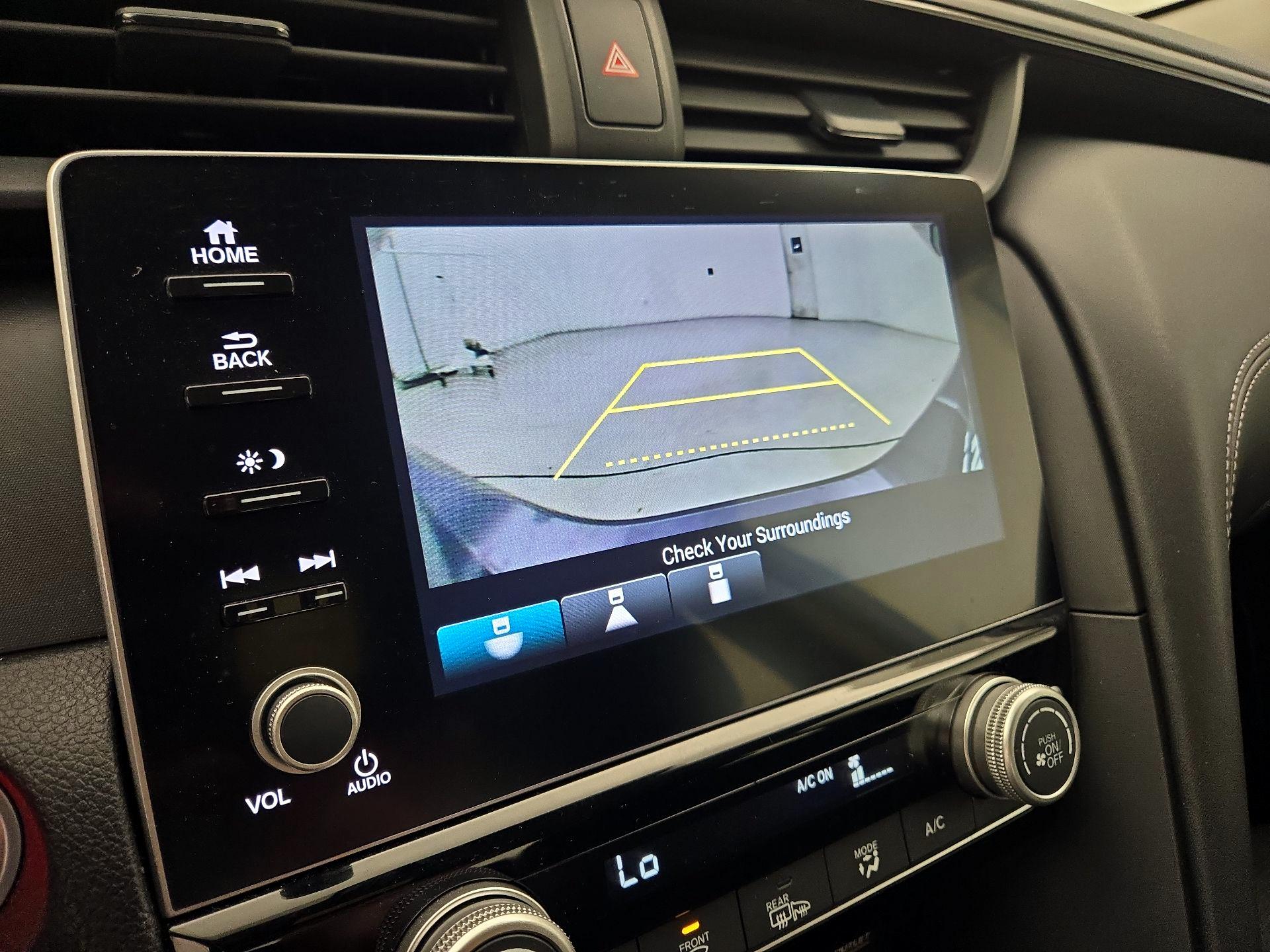 Thumbnail: 2019 Honda Insight - 14