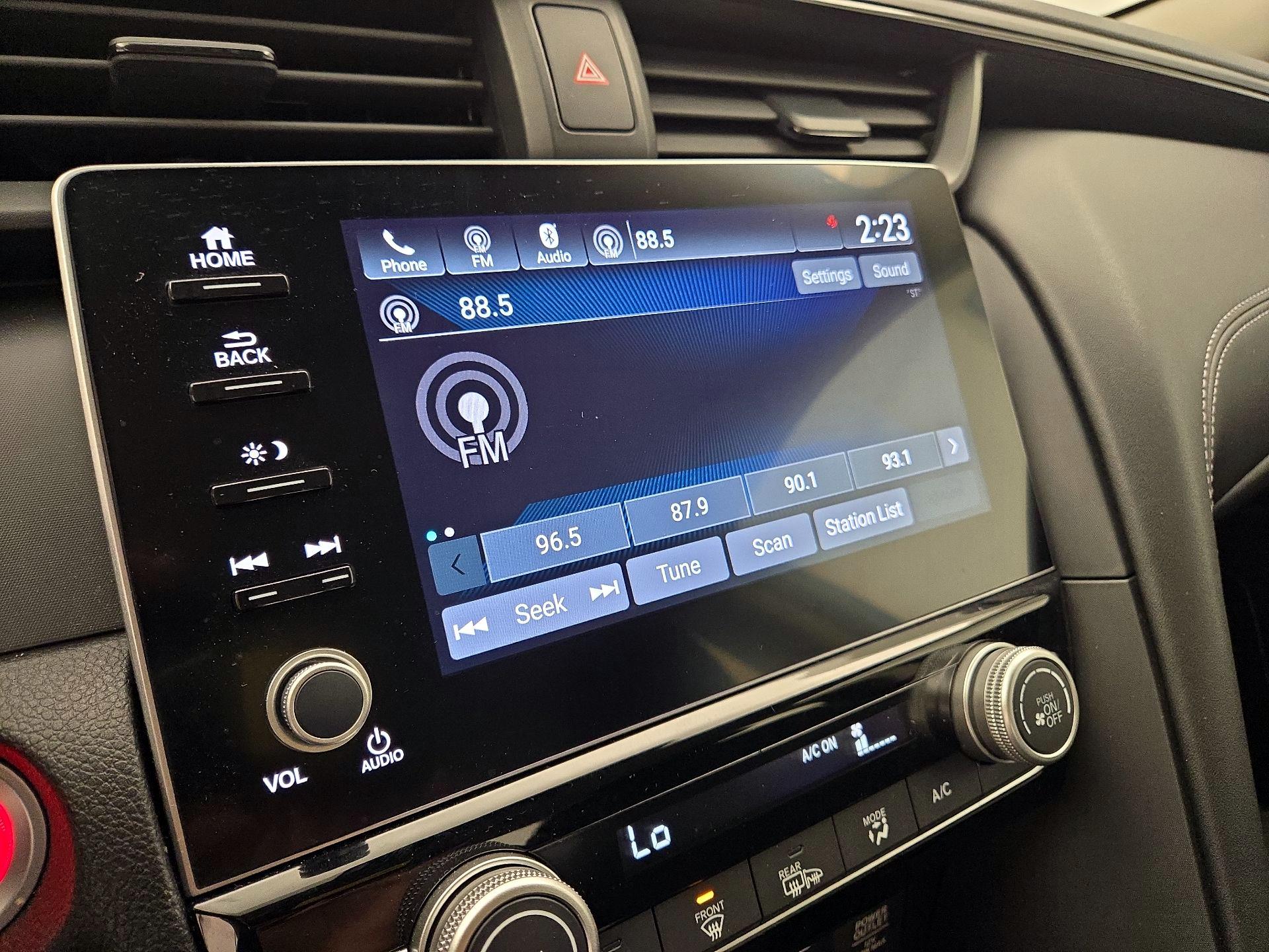 Thumbnail: 2019 Honda Insight - 15