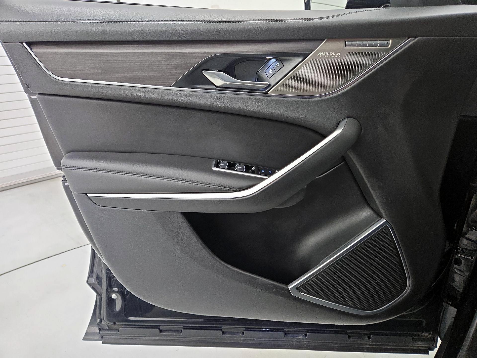 Thumbnail: 2021 Jaguar F-Pace - 12