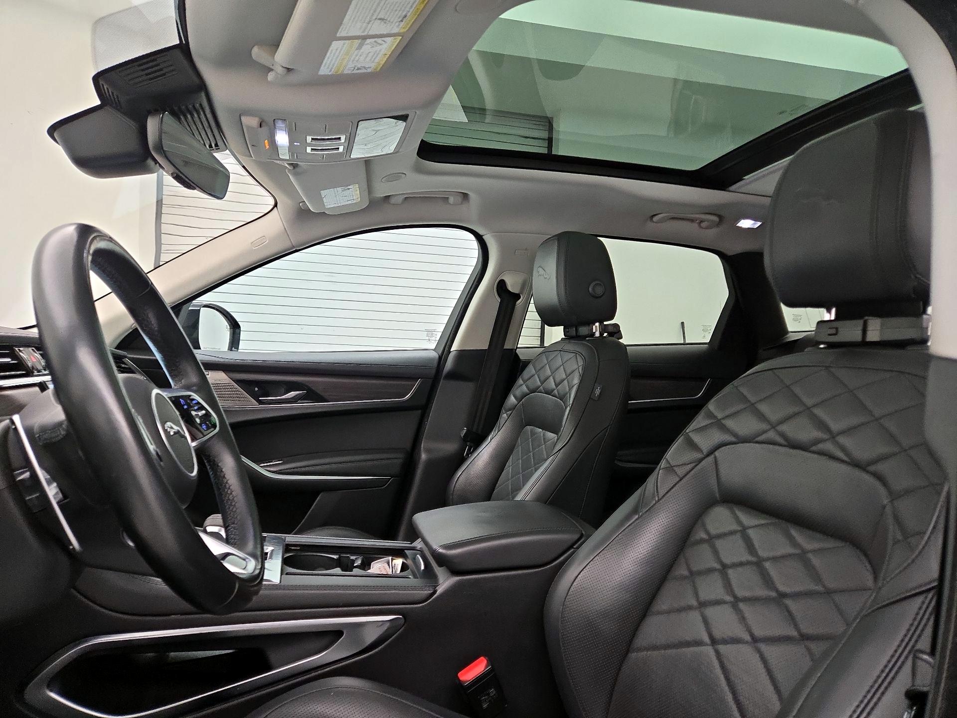 Thumbnail: 2021 Jaguar F-Pace - 20