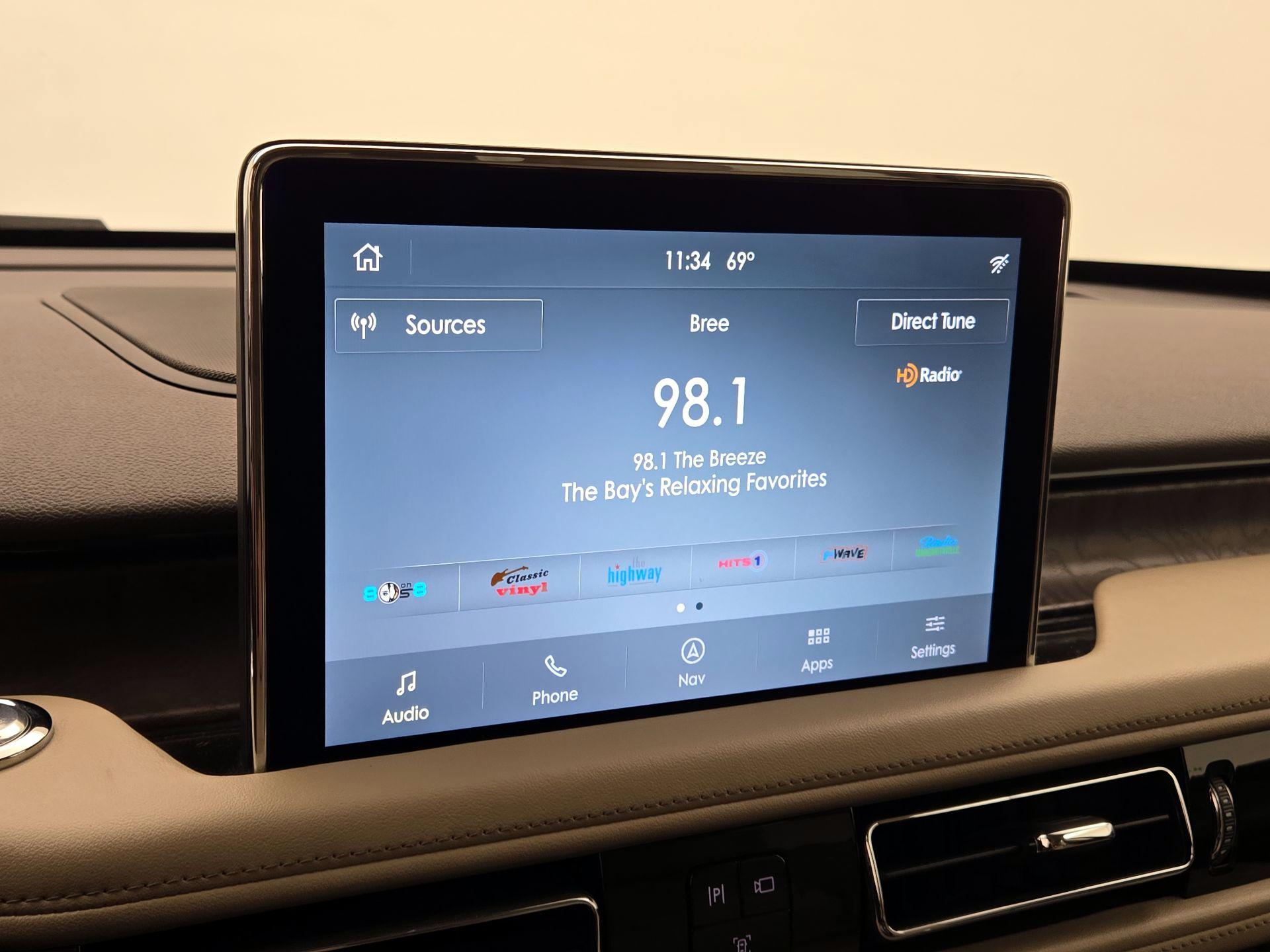 Thumbnail: 2020 Lincoln Aviator - 16