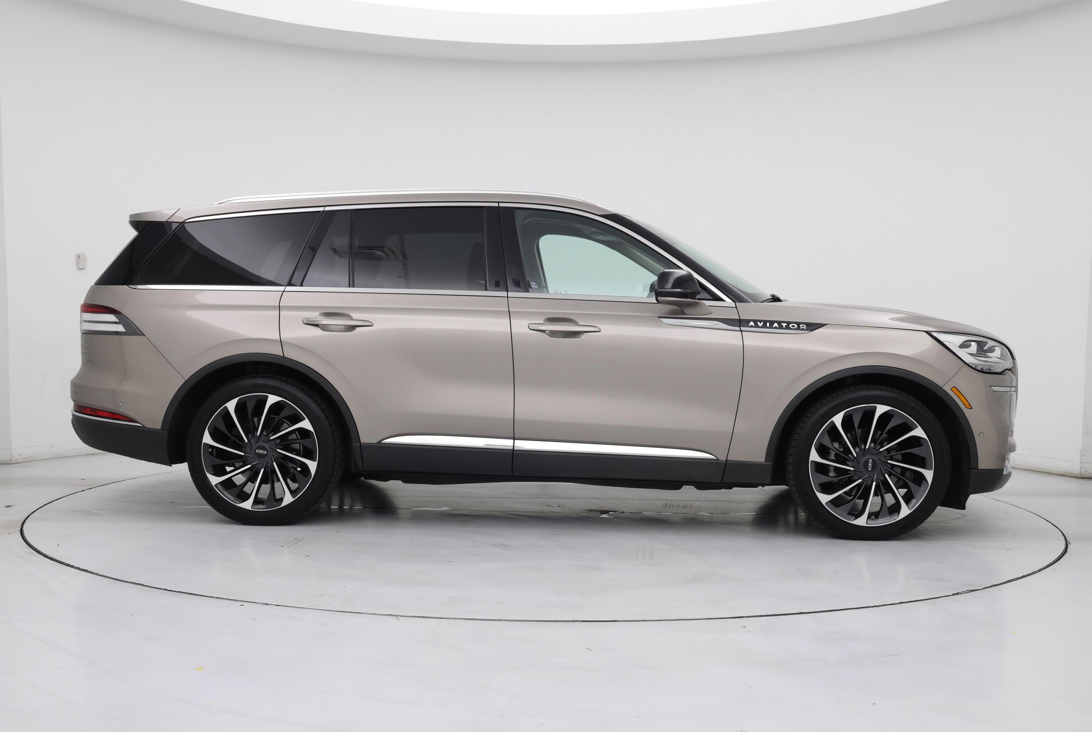 Thumbnail: 2020 Lincoln Aviator - 7