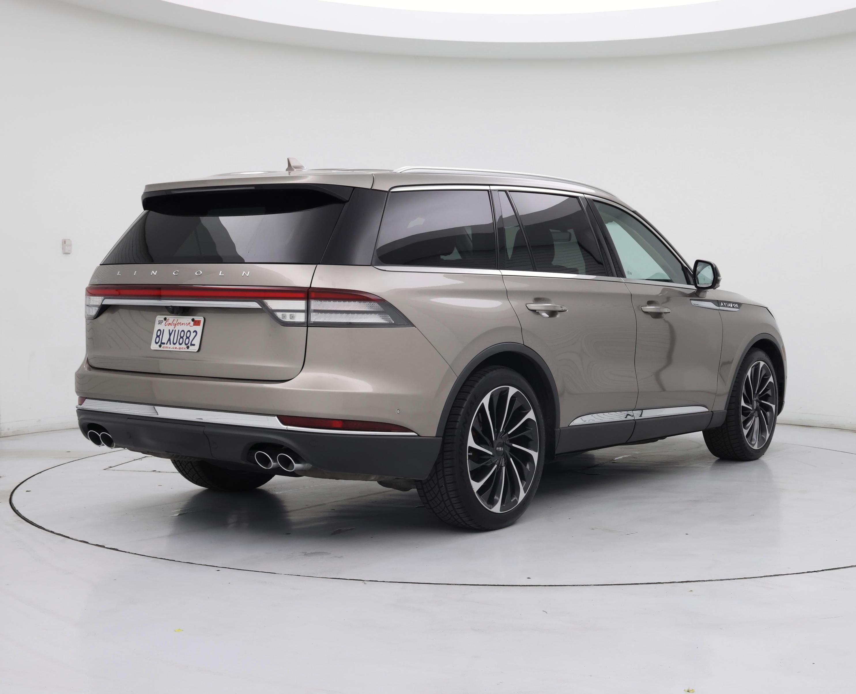 Thumbnail: 2020 Lincoln Aviator - 8