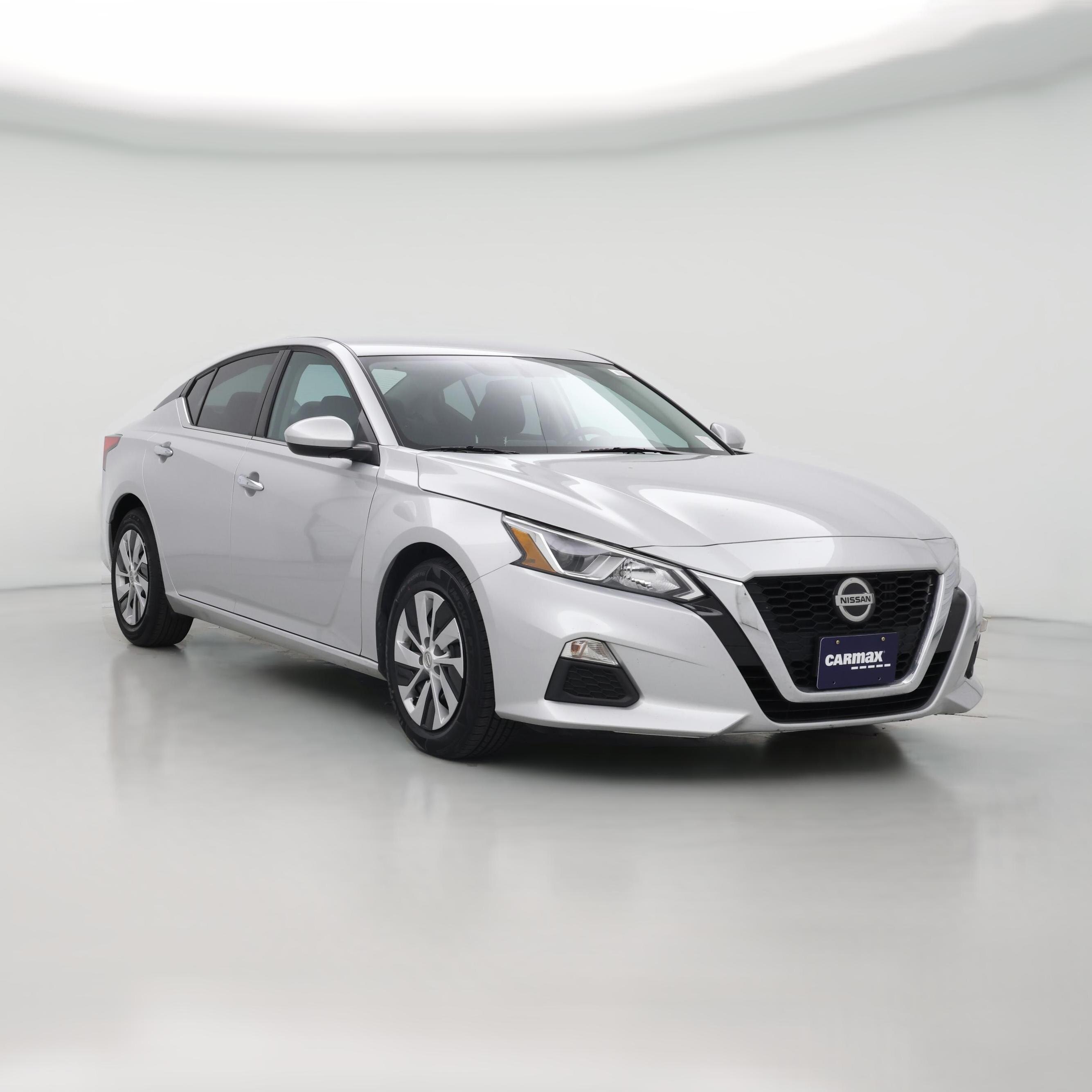 Thumbnail: 2020 Nissan Altima - 1