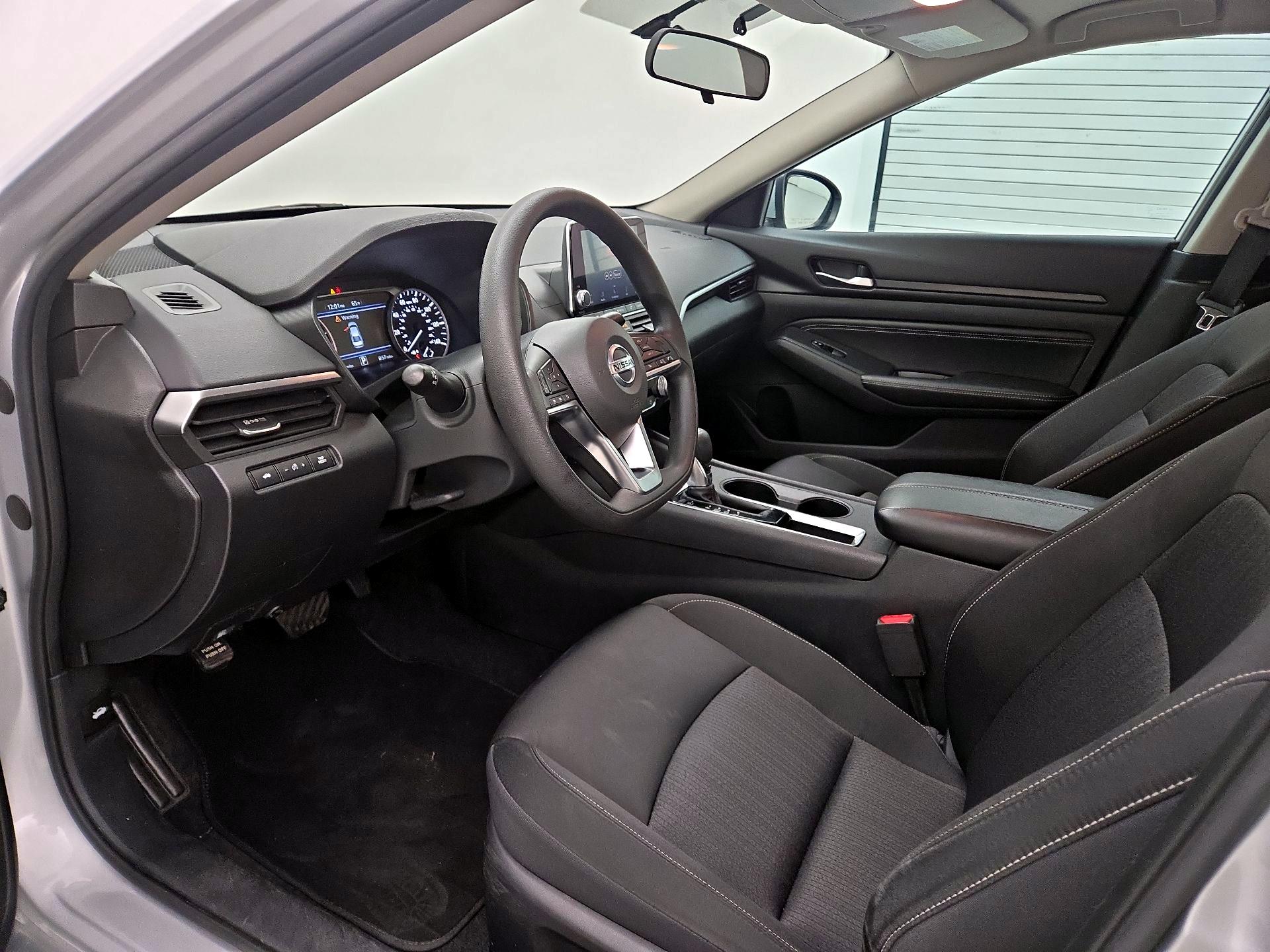 Thumbnail: 2020 Nissan Altima - 11