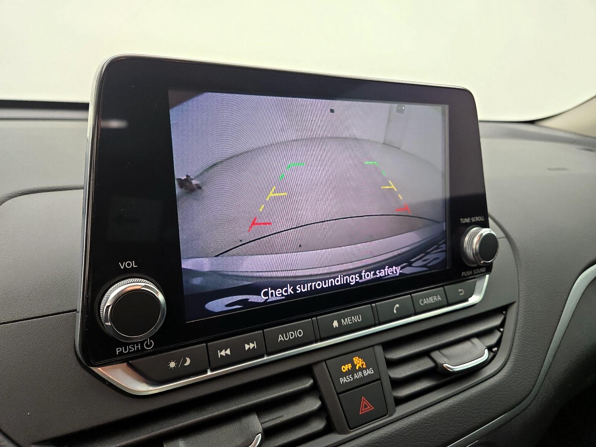 Thumbnail: 2020 Nissan Altima - 14