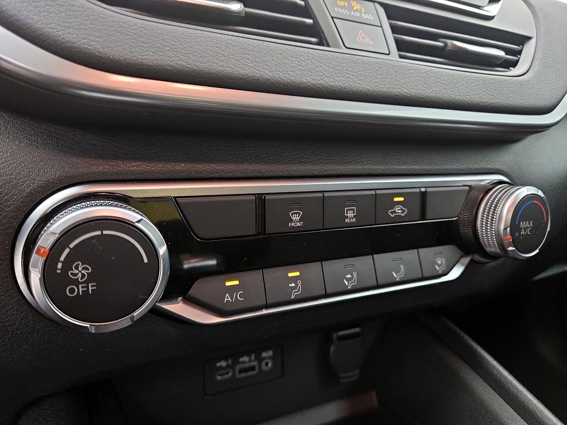 Thumbnail: 2020 Nissan Altima - 16