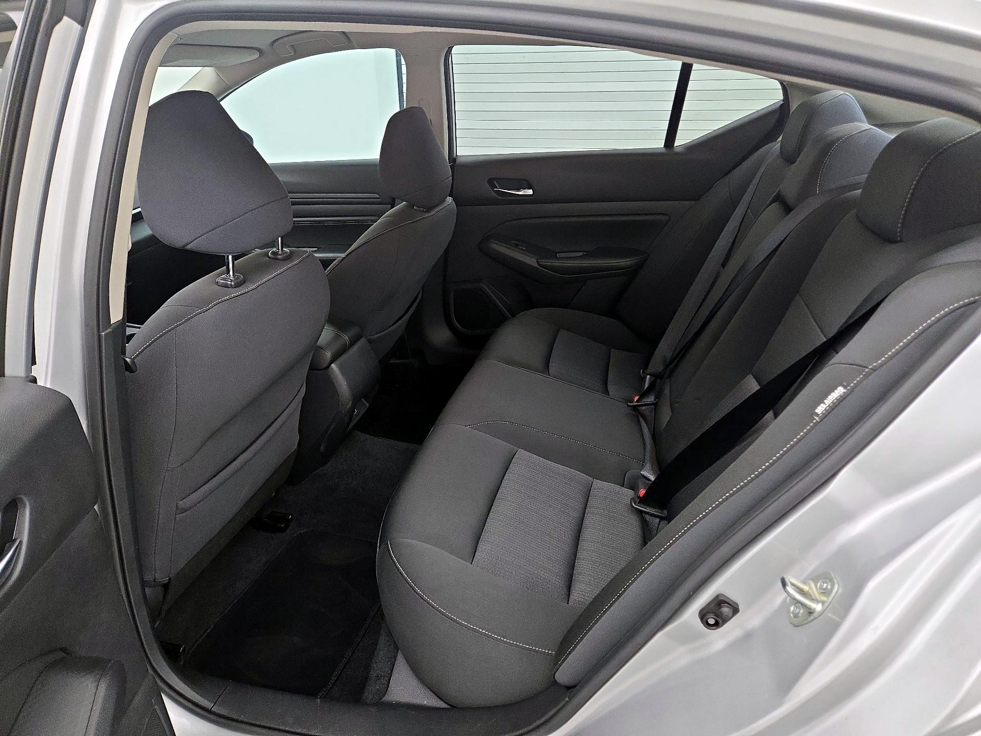 Thumbnail: 2020 Nissan Altima - 18