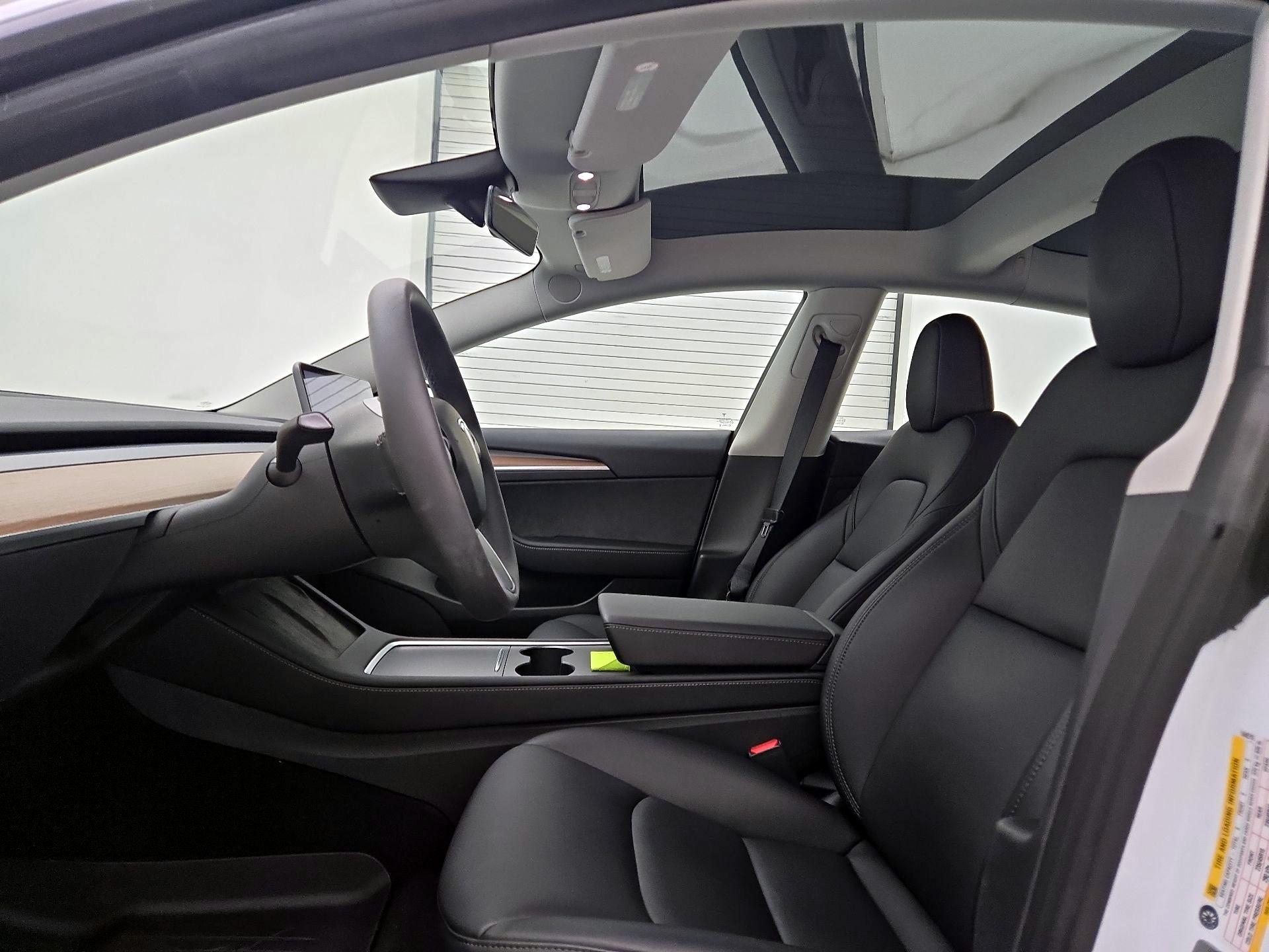 Thumbnail: 2023 Tesla Model 3 - 18