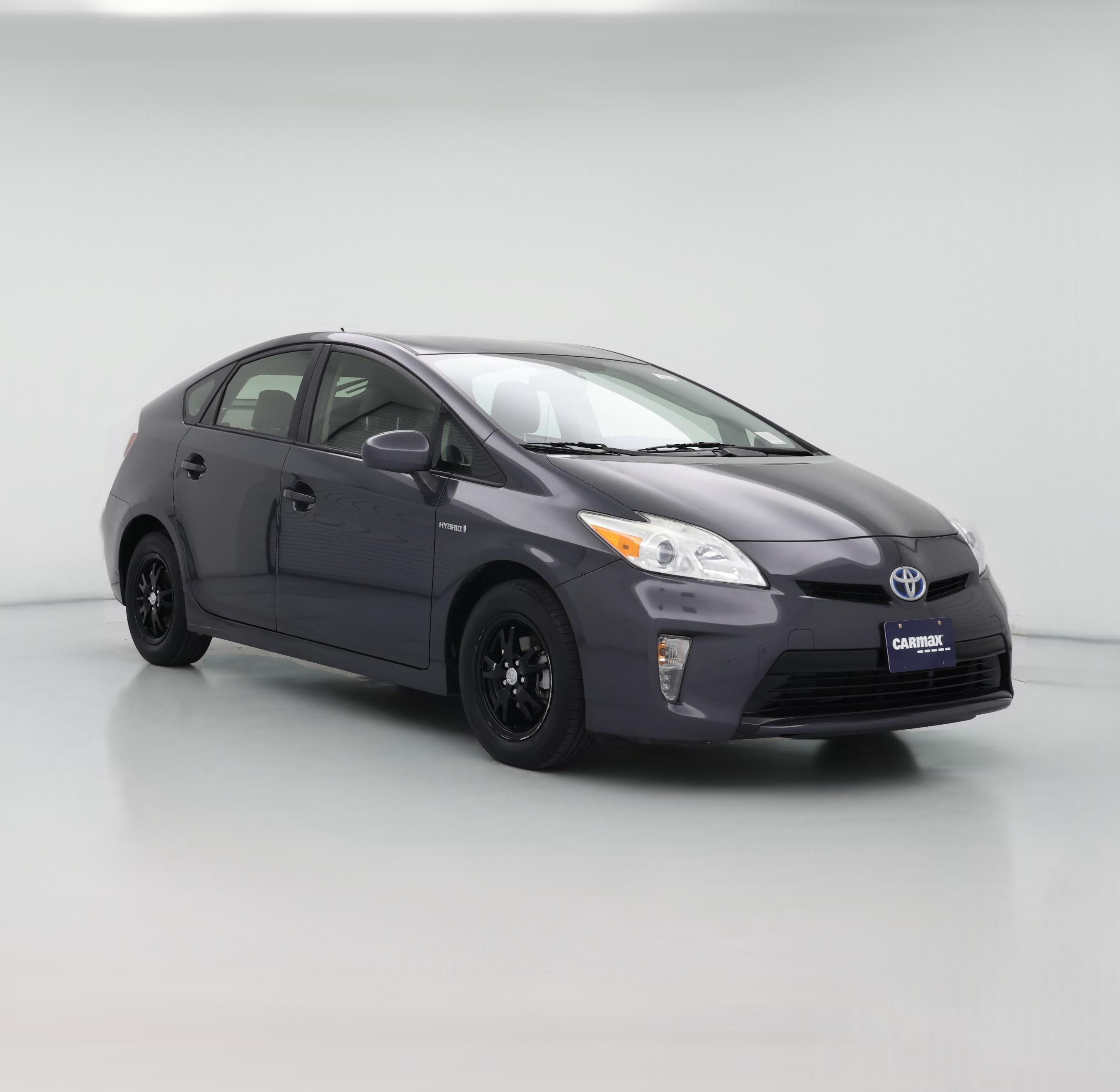 Thumbnail: 2015 Toyota Prius - 1