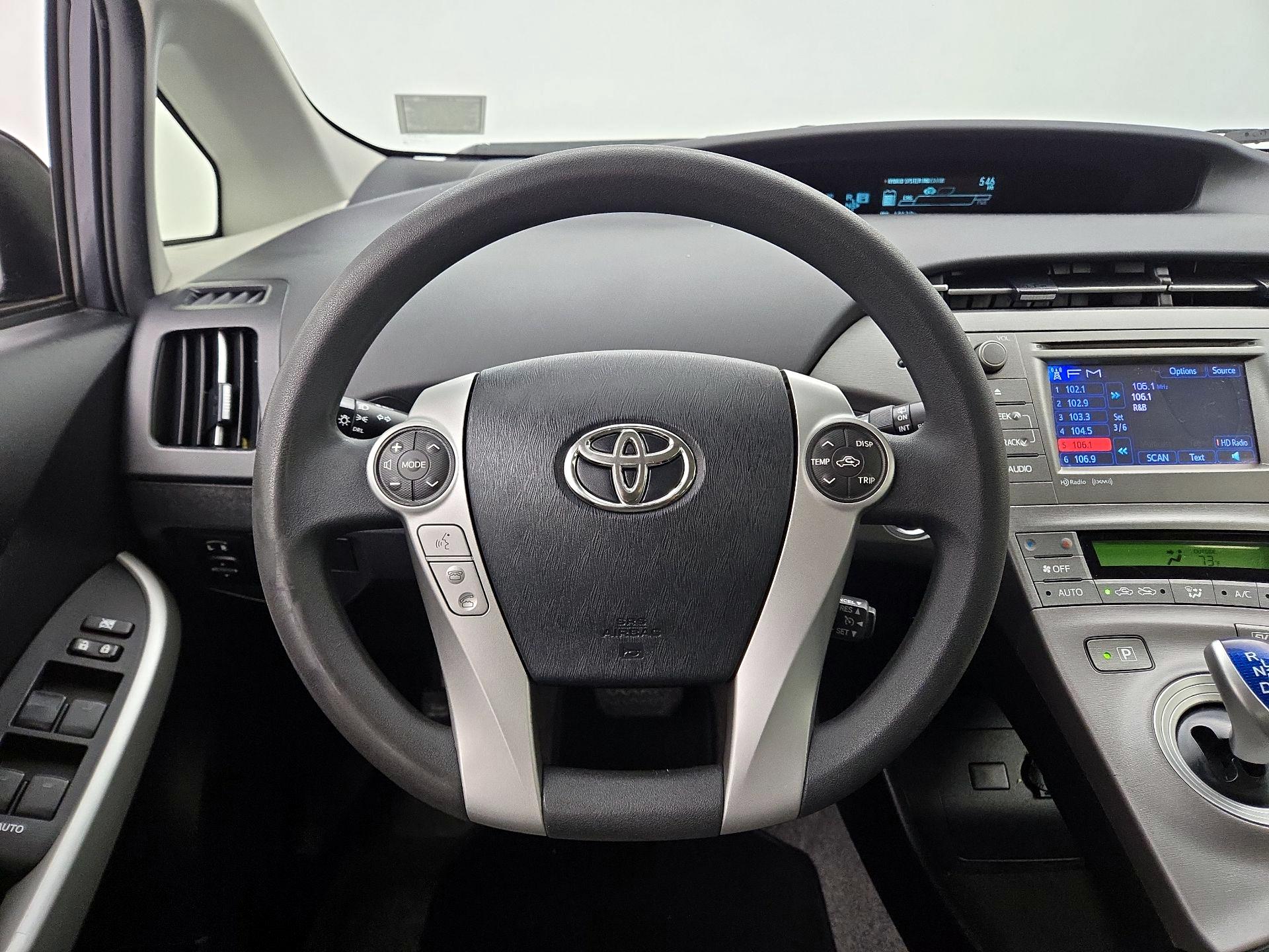 Thumbnail: 2015 Toyota Prius - 10