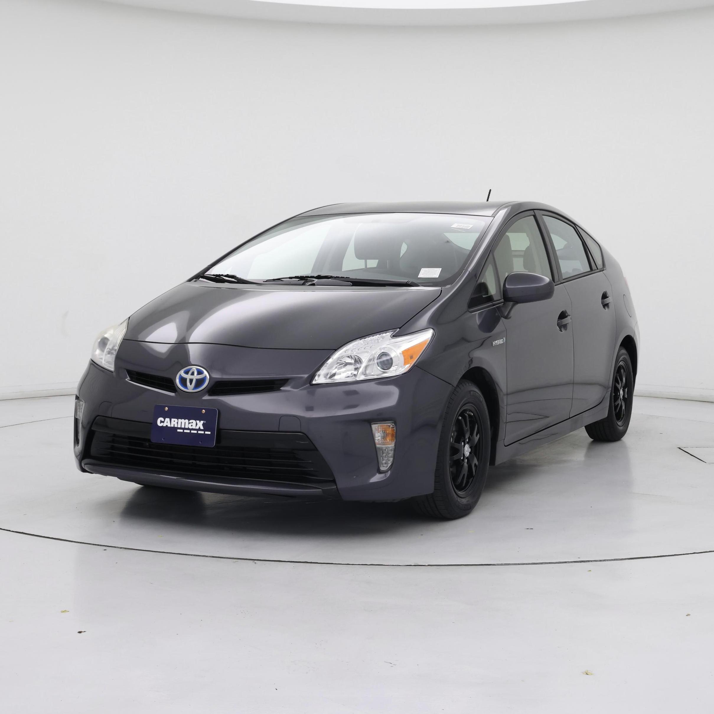 Thumbnail: 2015 Toyota Prius - 4