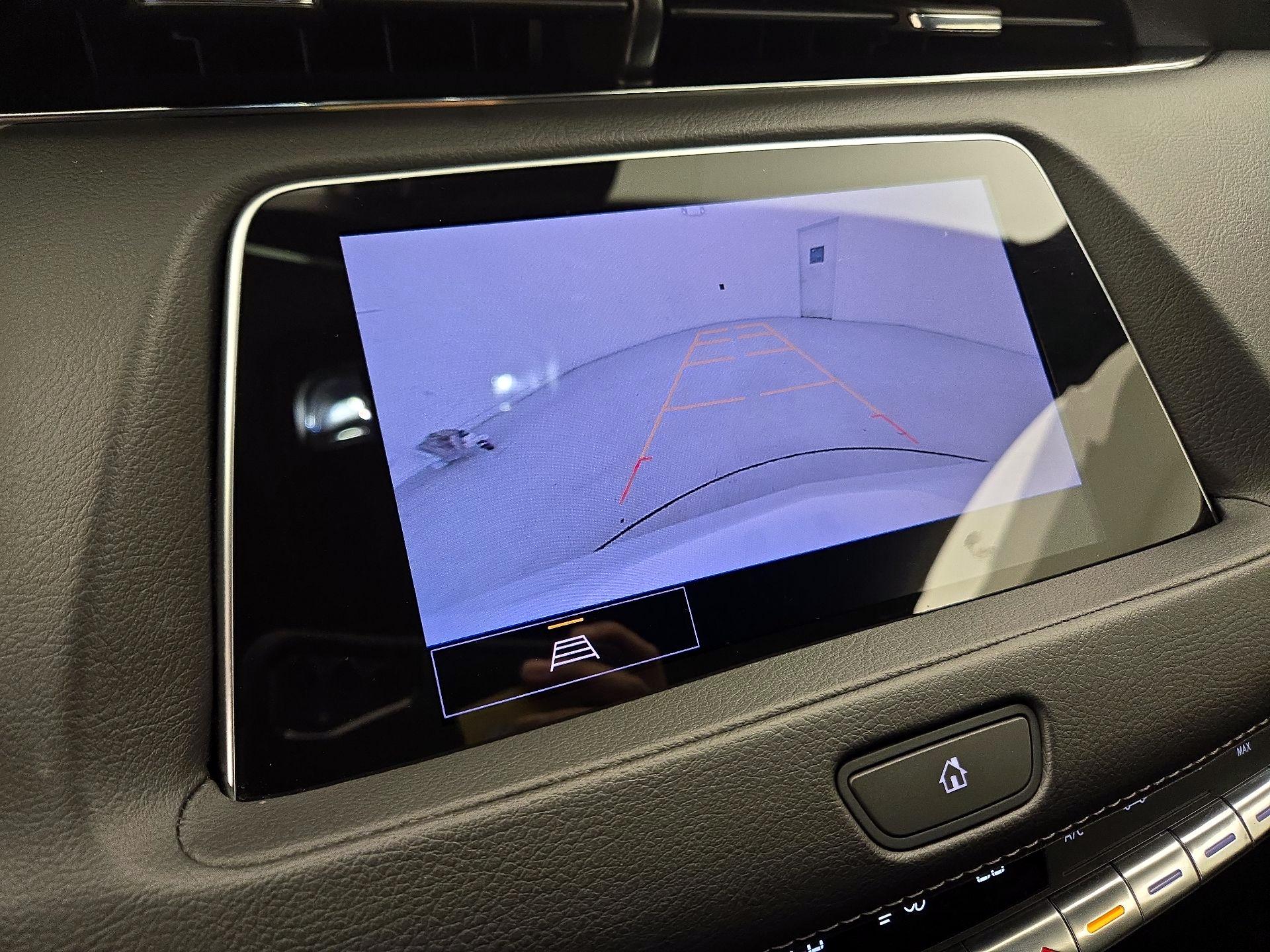 Thumbnail: 2023 Cadillac XT4 - 15