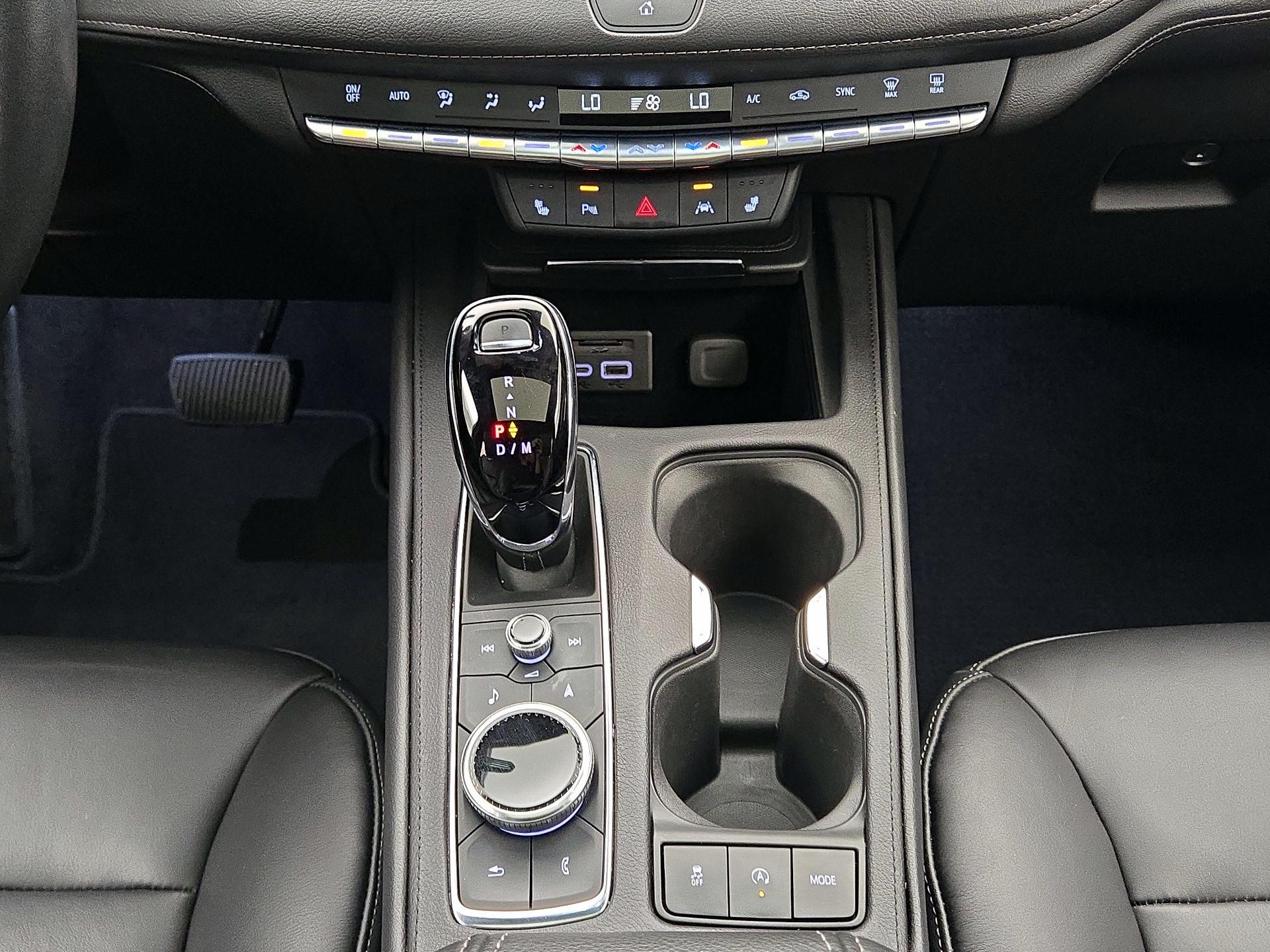 Thumbnail: 2023 Cadillac XT4 - 18