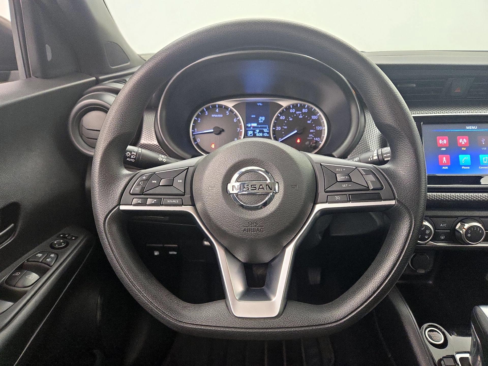 Thumbnail: 2020 Nissan Kicks - 10