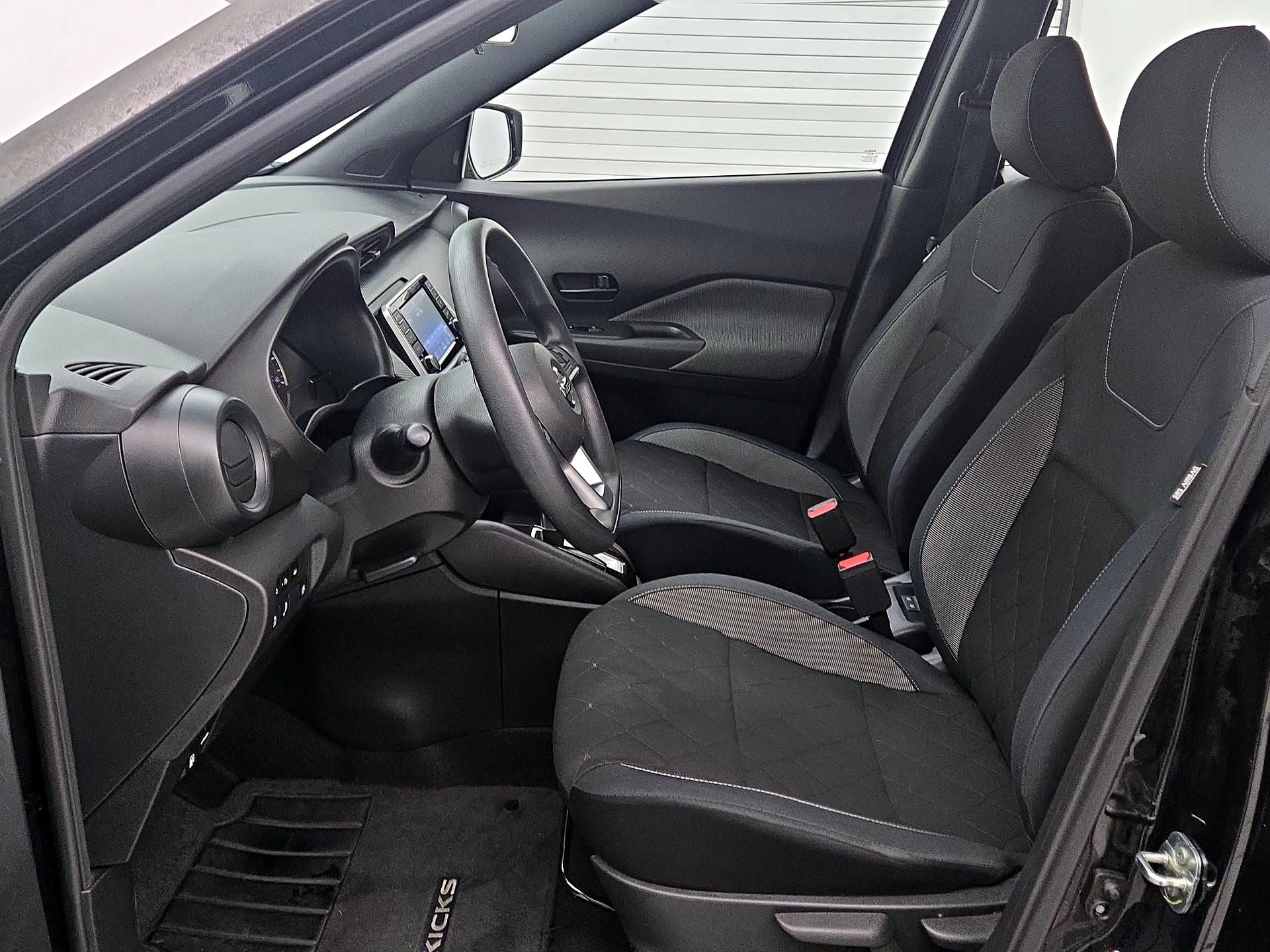 Thumbnail: 2020 Nissan Kicks - 11