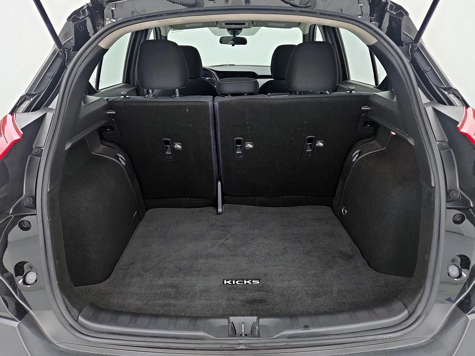 Thumbnail: 2020 Nissan Kicks - 20