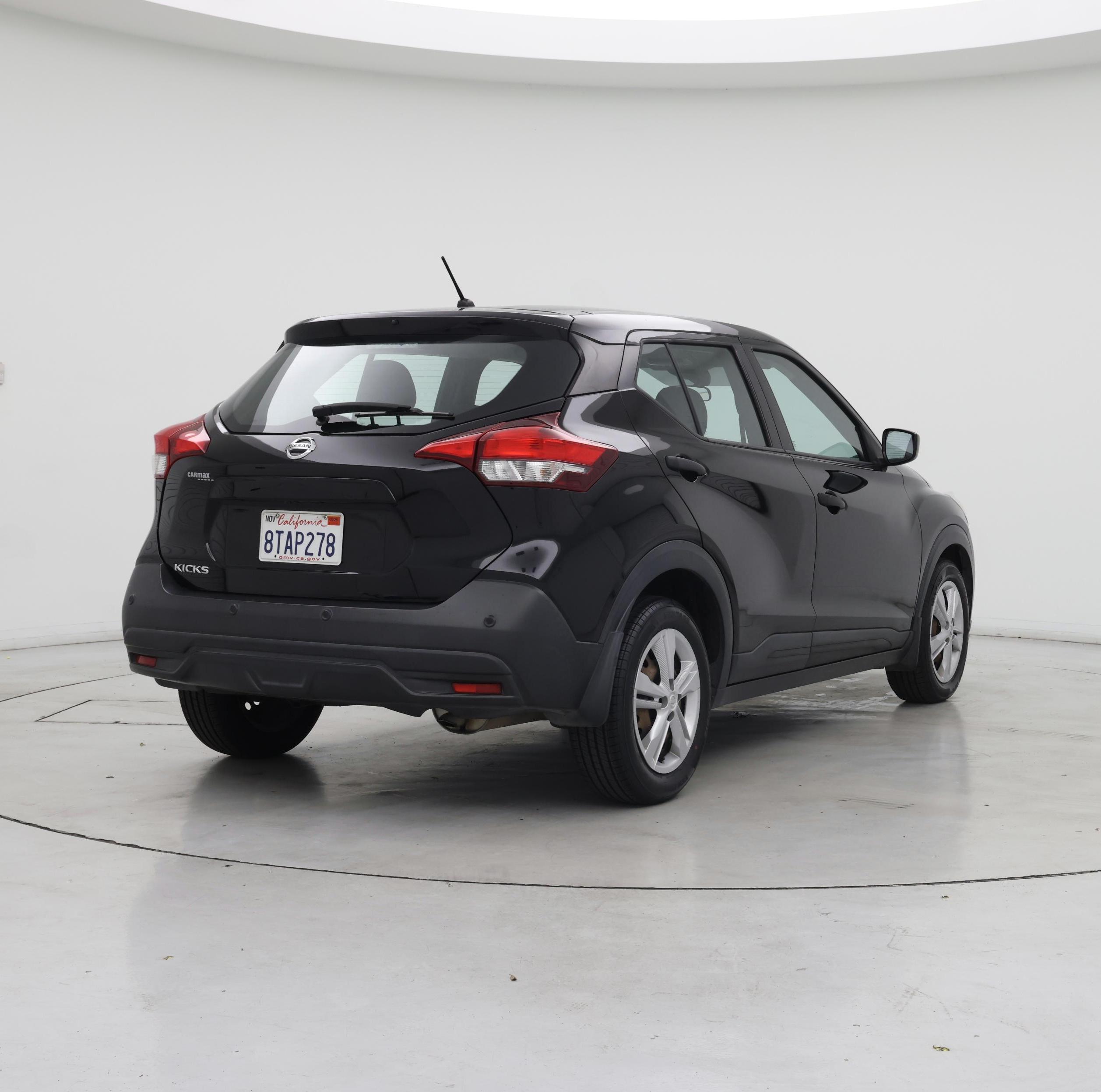 Thumbnail: 2020 Nissan Kicks - 8