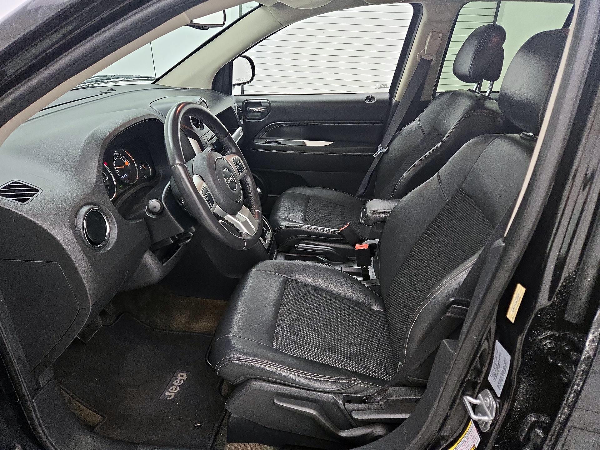 Thumbnail: 2017 Jeep Compass - 11