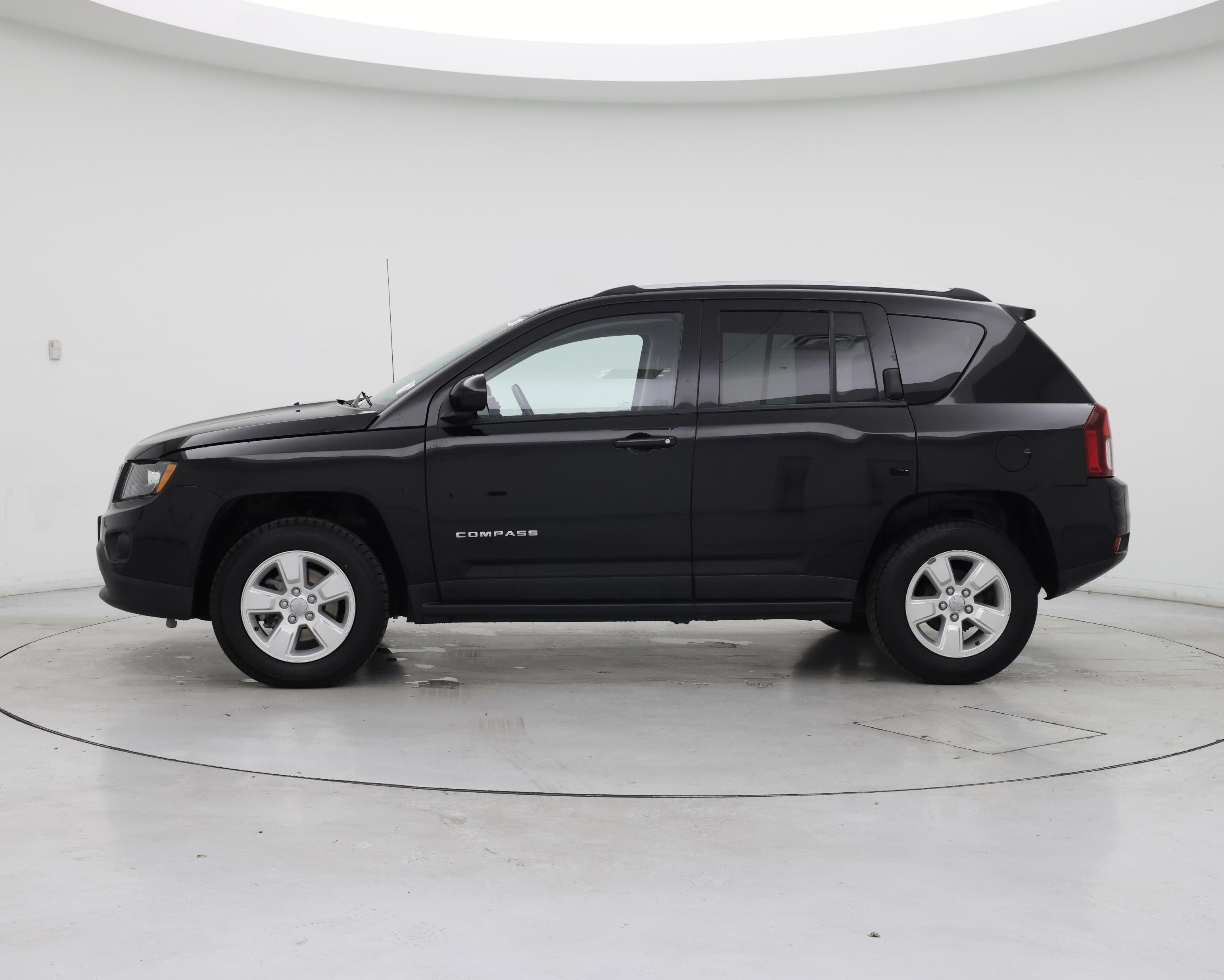Thumbnail: 2017 Jeep Compass - 3