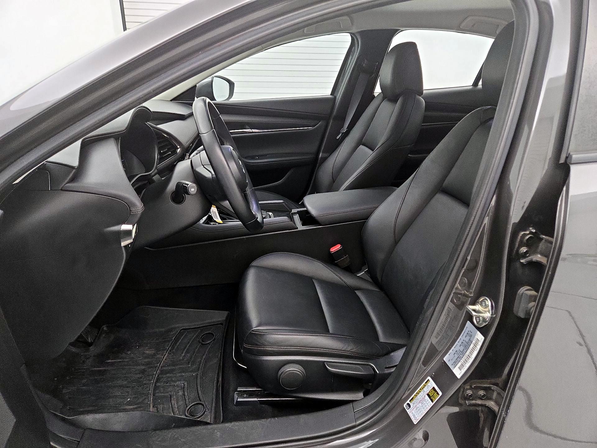 Thumbnail: 2019 Mazda Mazda3 - 11