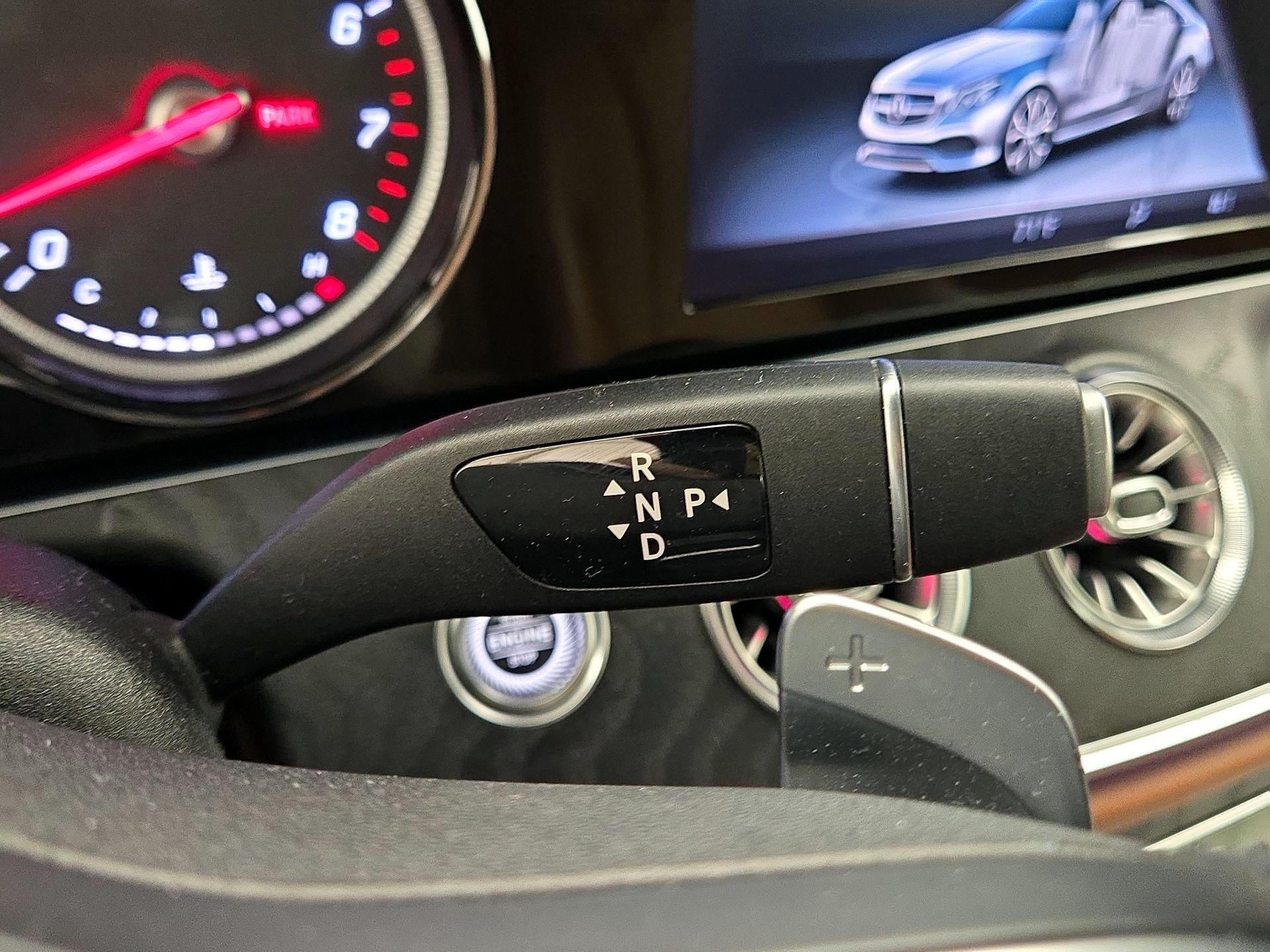 Thumbnail: 2019 Mercedes-Benz E-Class - 18