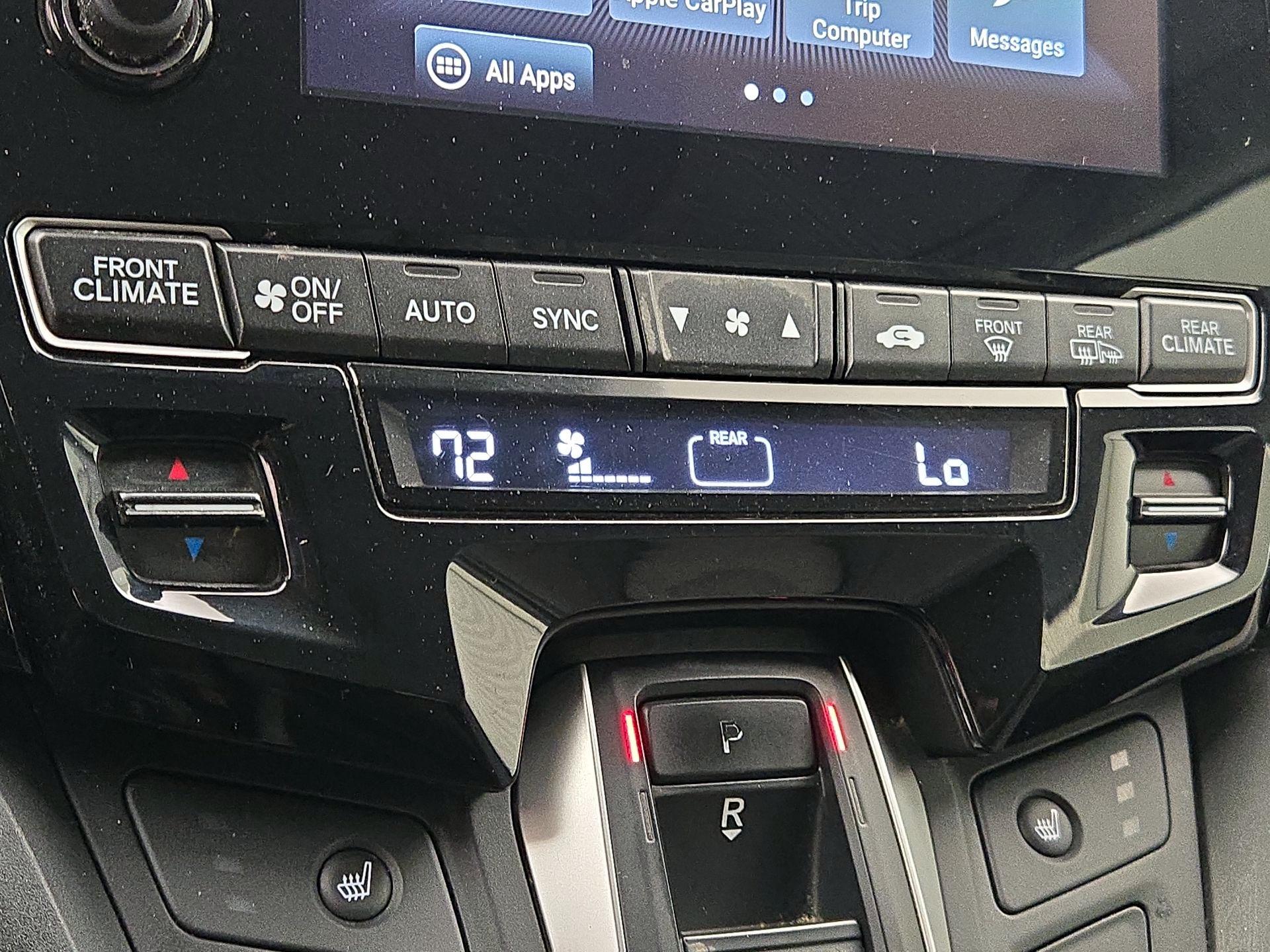 Thumbnail: 2018 Honda Odyssey - 16