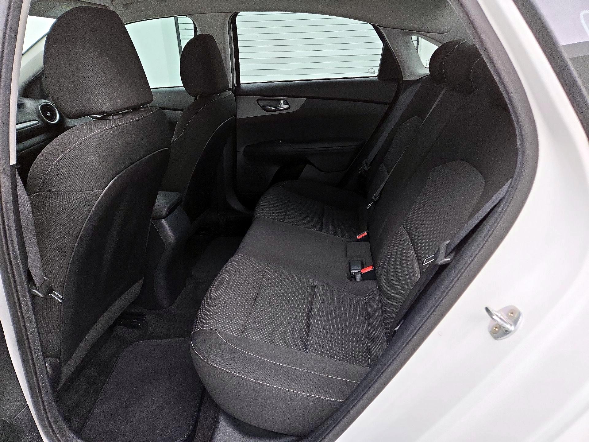 Thumbnail: 2020 Kia Forte - 19