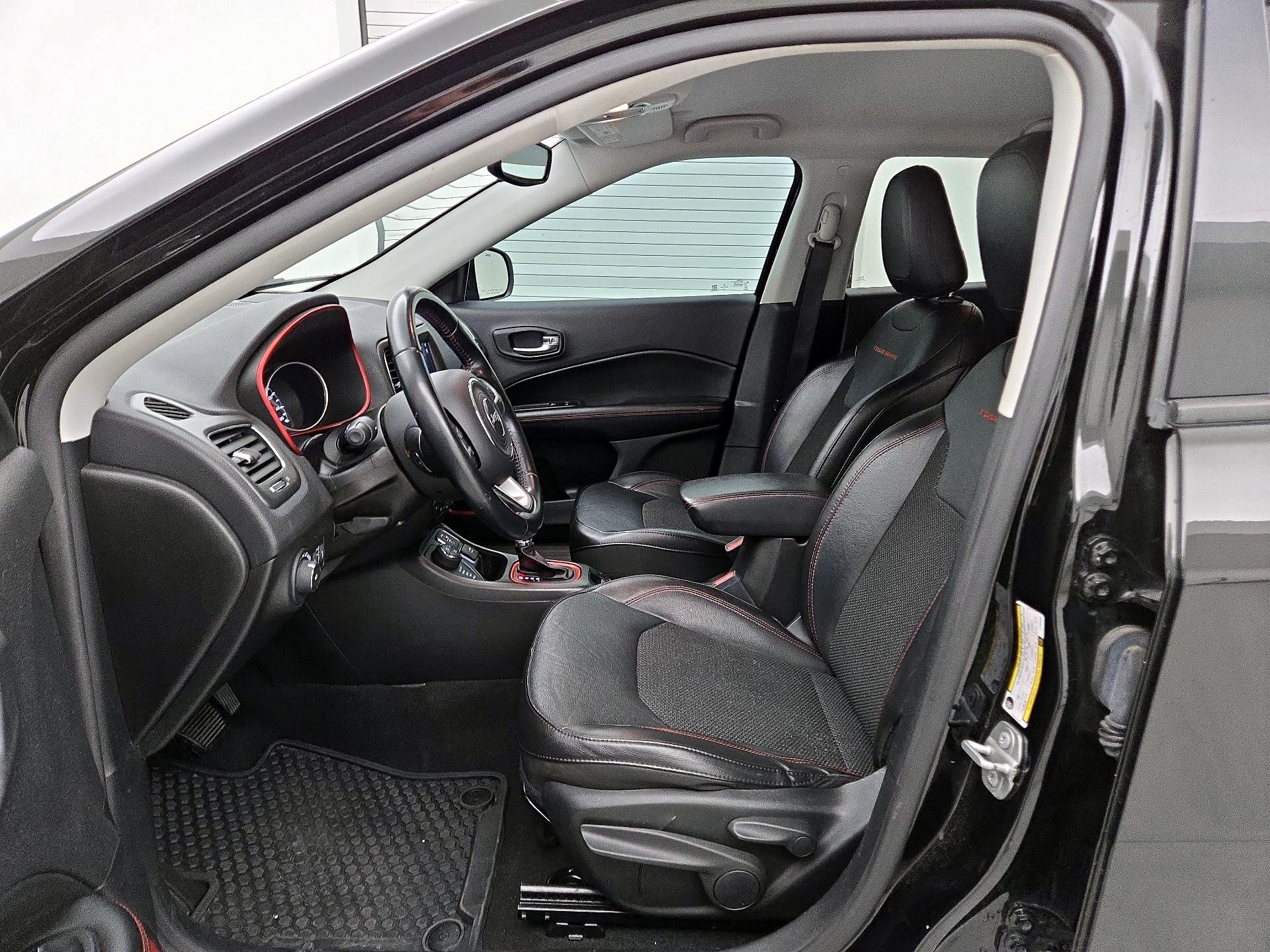 Thumbnail: 2020 Jeep Compass - 11