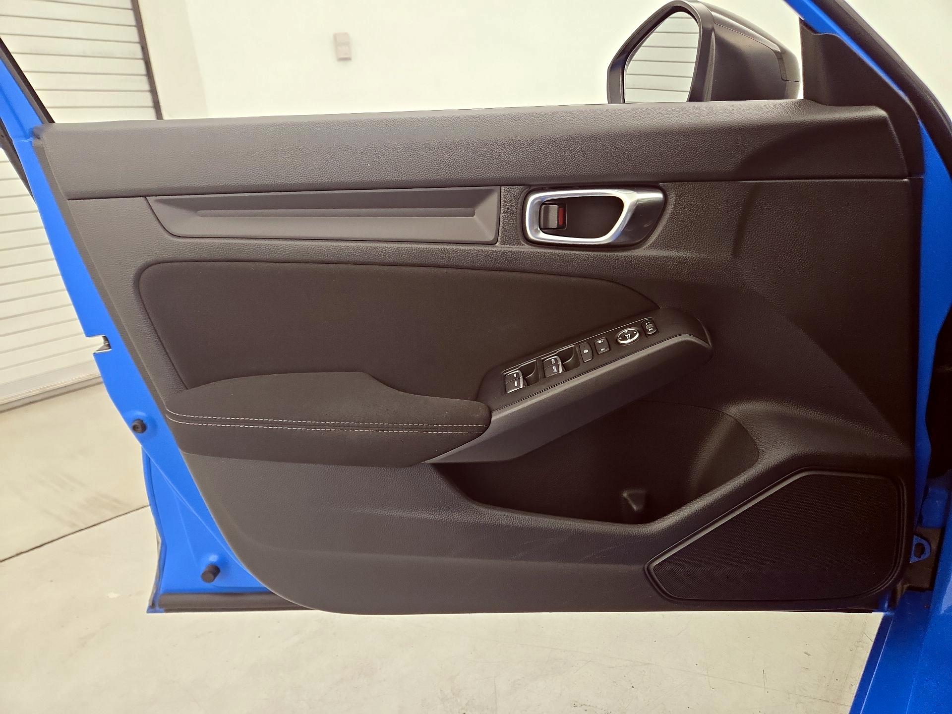 Thumbnail: 2023 Honda Civic - 12