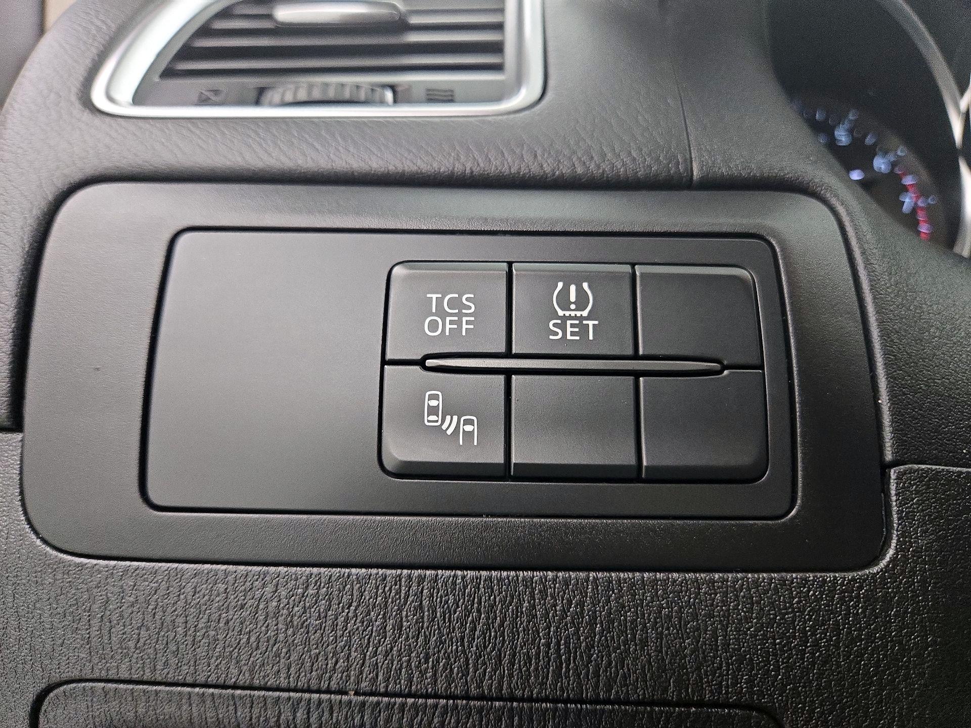 Thumbnail: 2016 Mazda CX-5 - 13