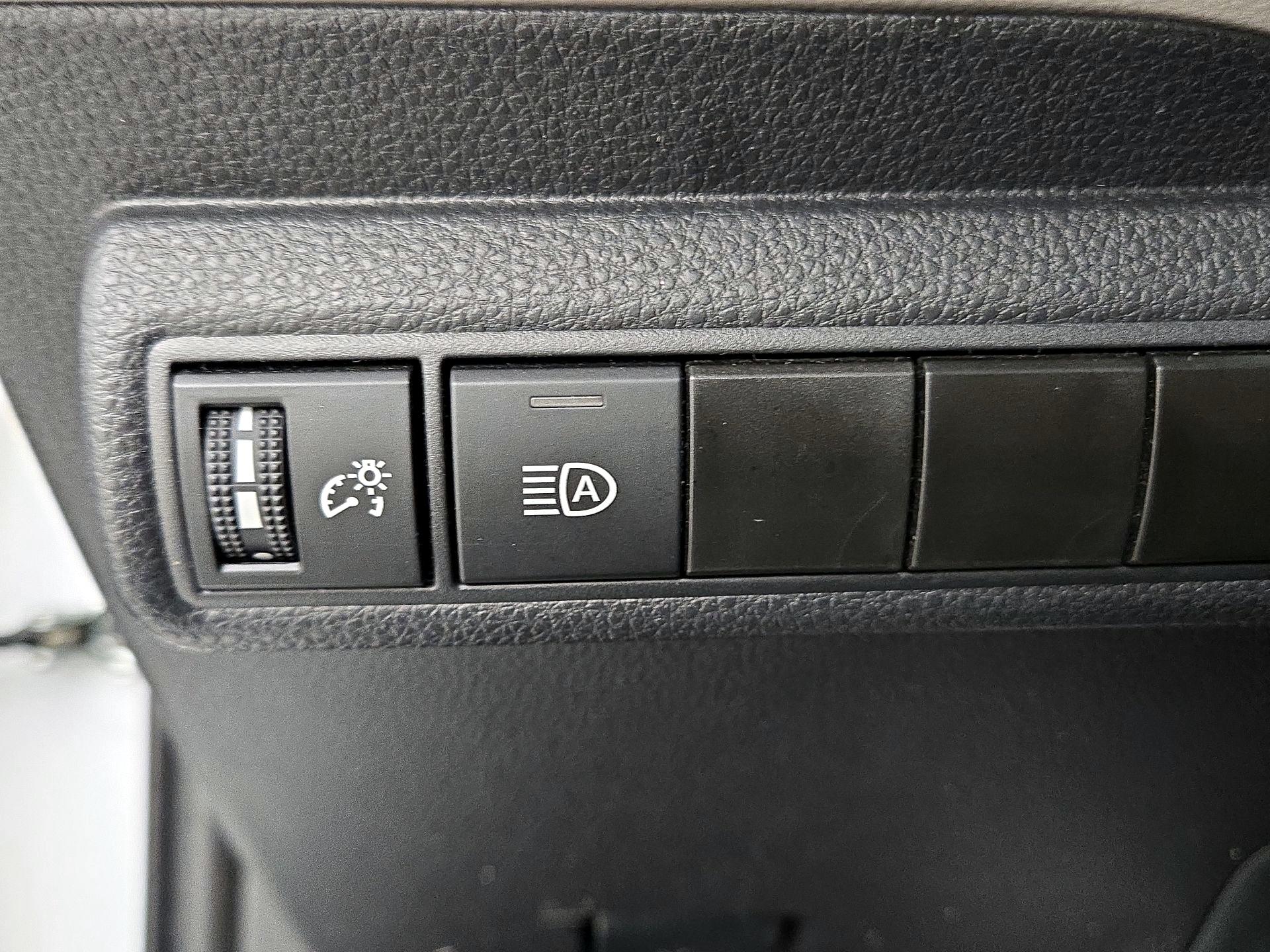 Thumbnail: 2024 Toyota Corolla - 13