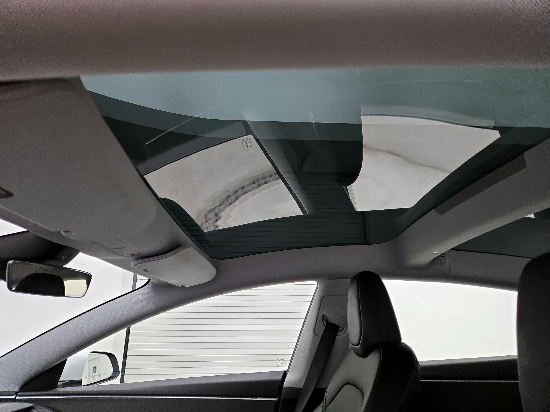 Thumbnail: 2025 Tesla Model 3 - 19