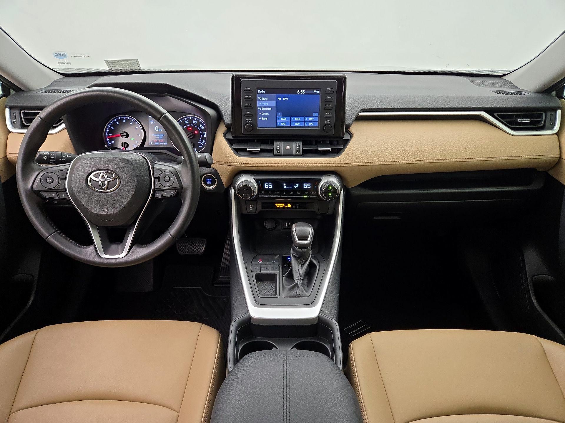 Thumbnail: 2019 Toyota RAV4 - 9
