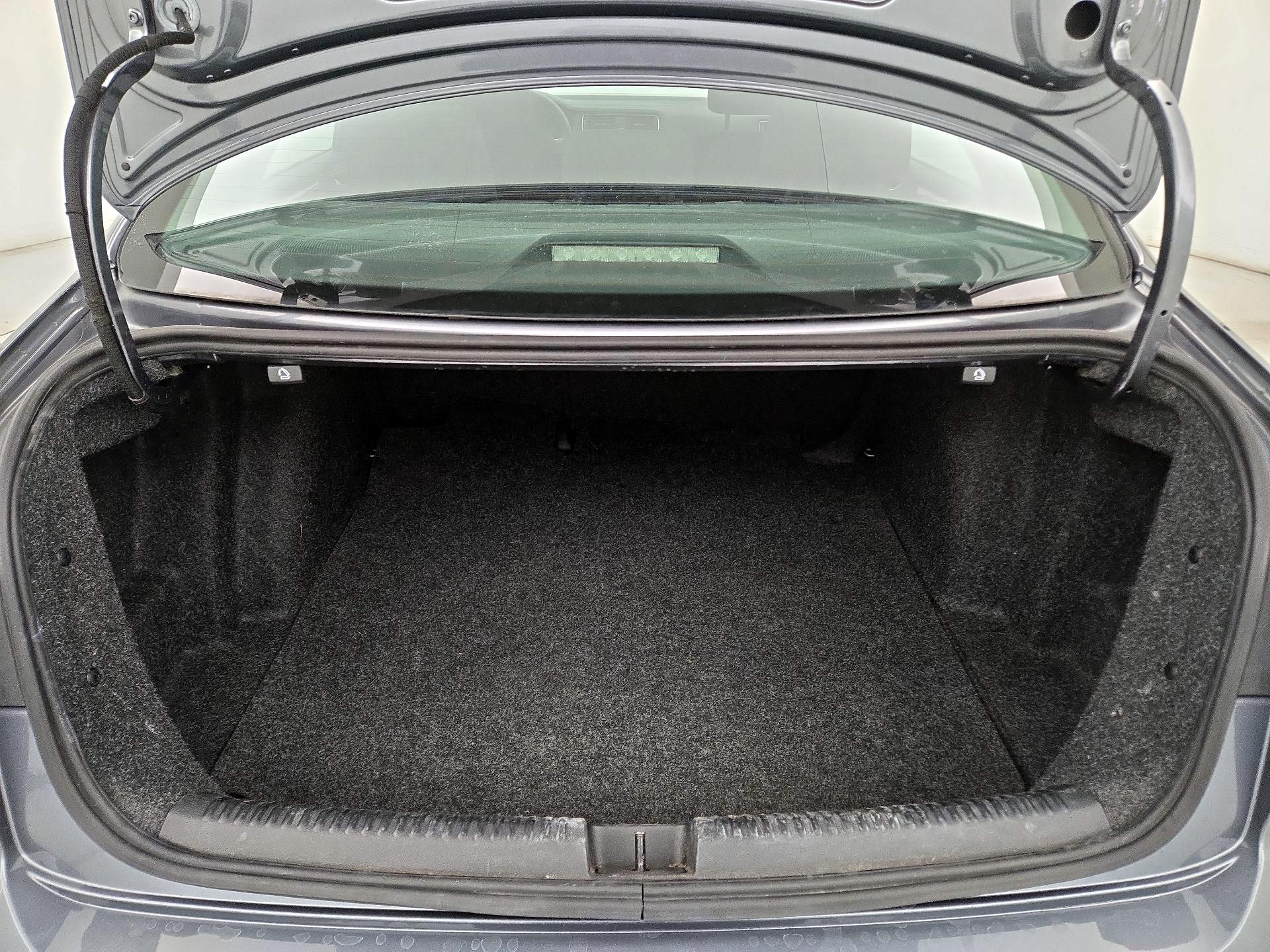 Thumbnail: 2015 Volkswagen Jetta - 17