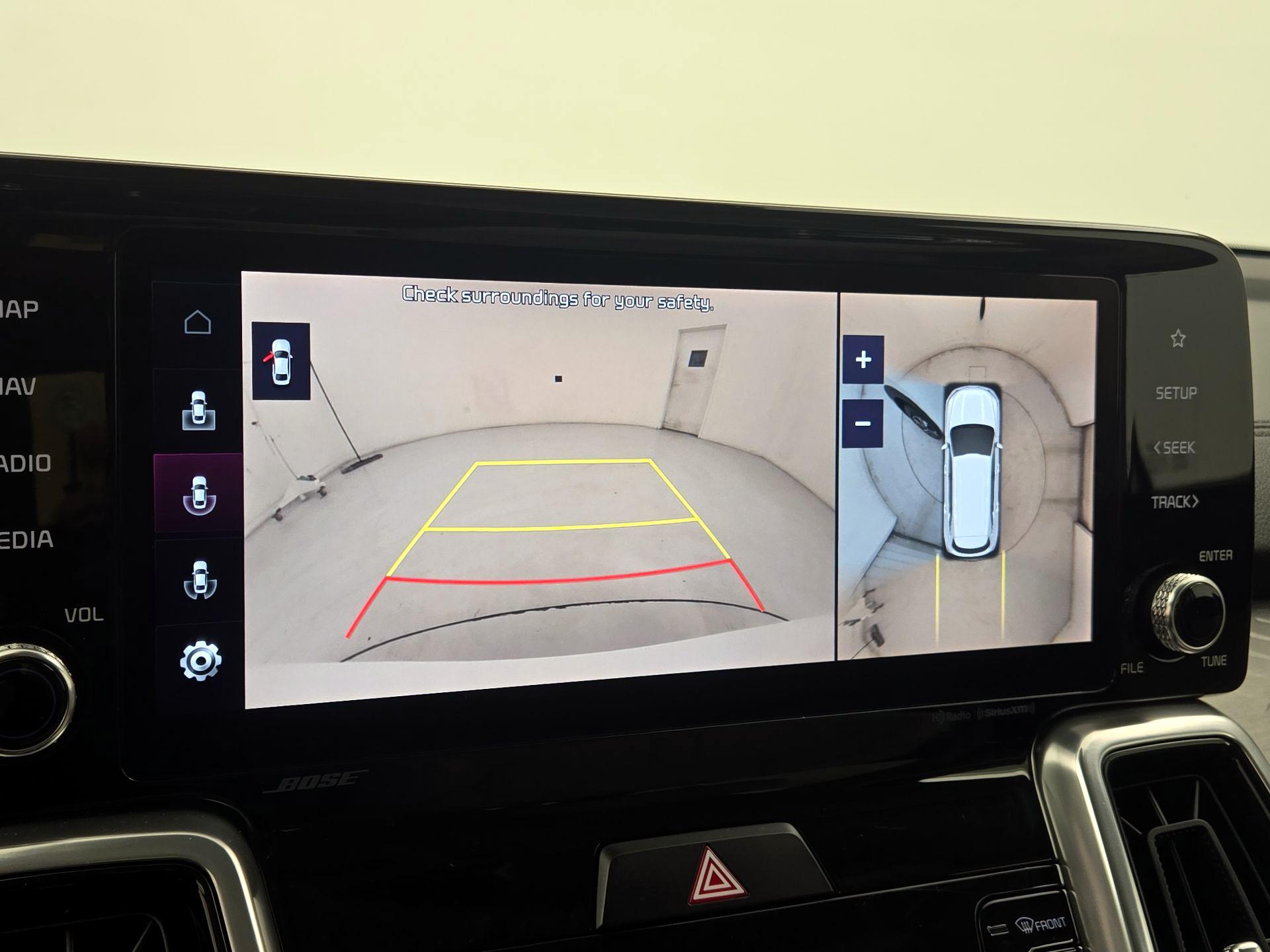 Thumbnail: 2023 Kia Sorento - 14