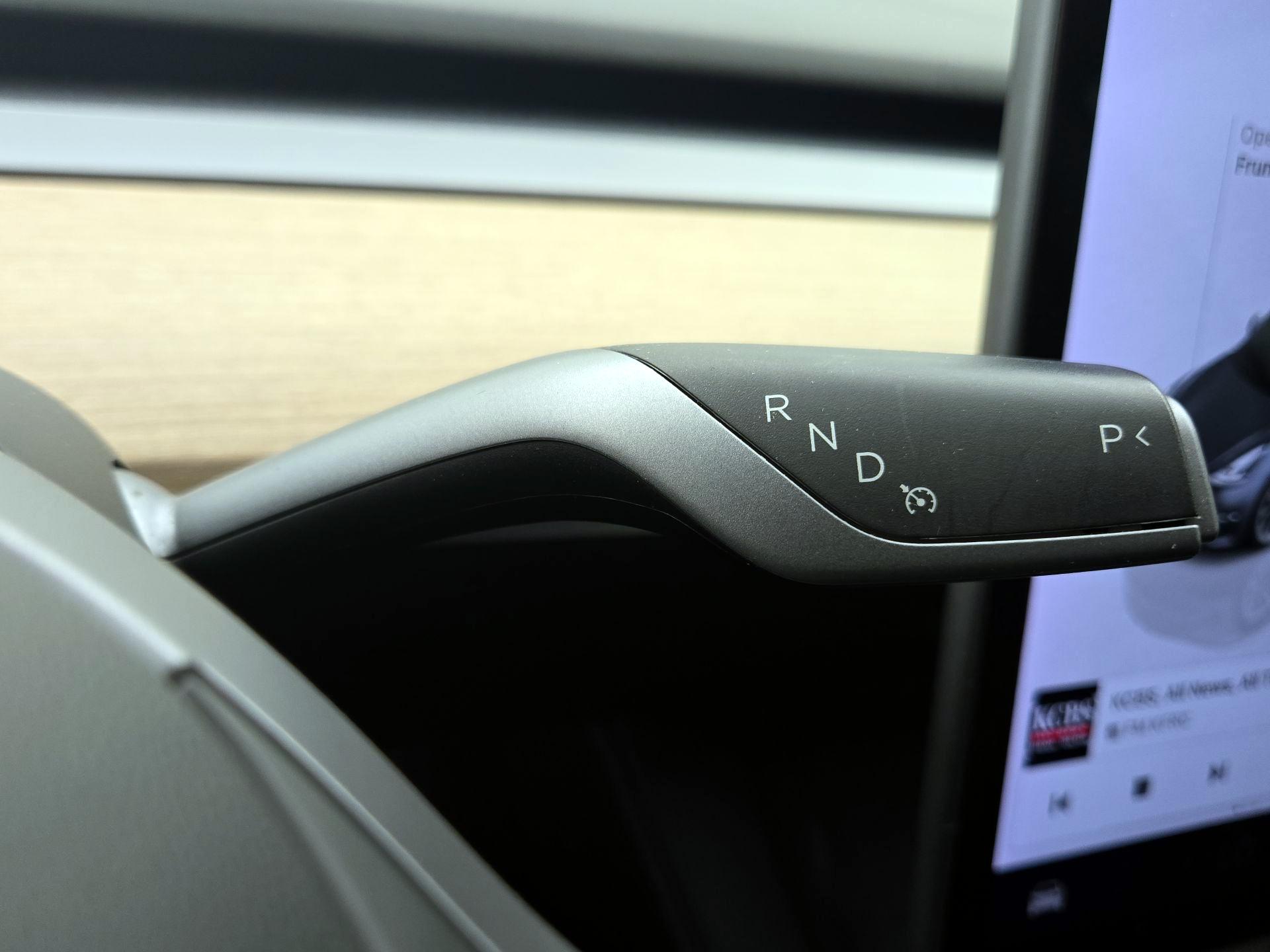 Thumbnail: 2022 Tesla Model 3 - 17