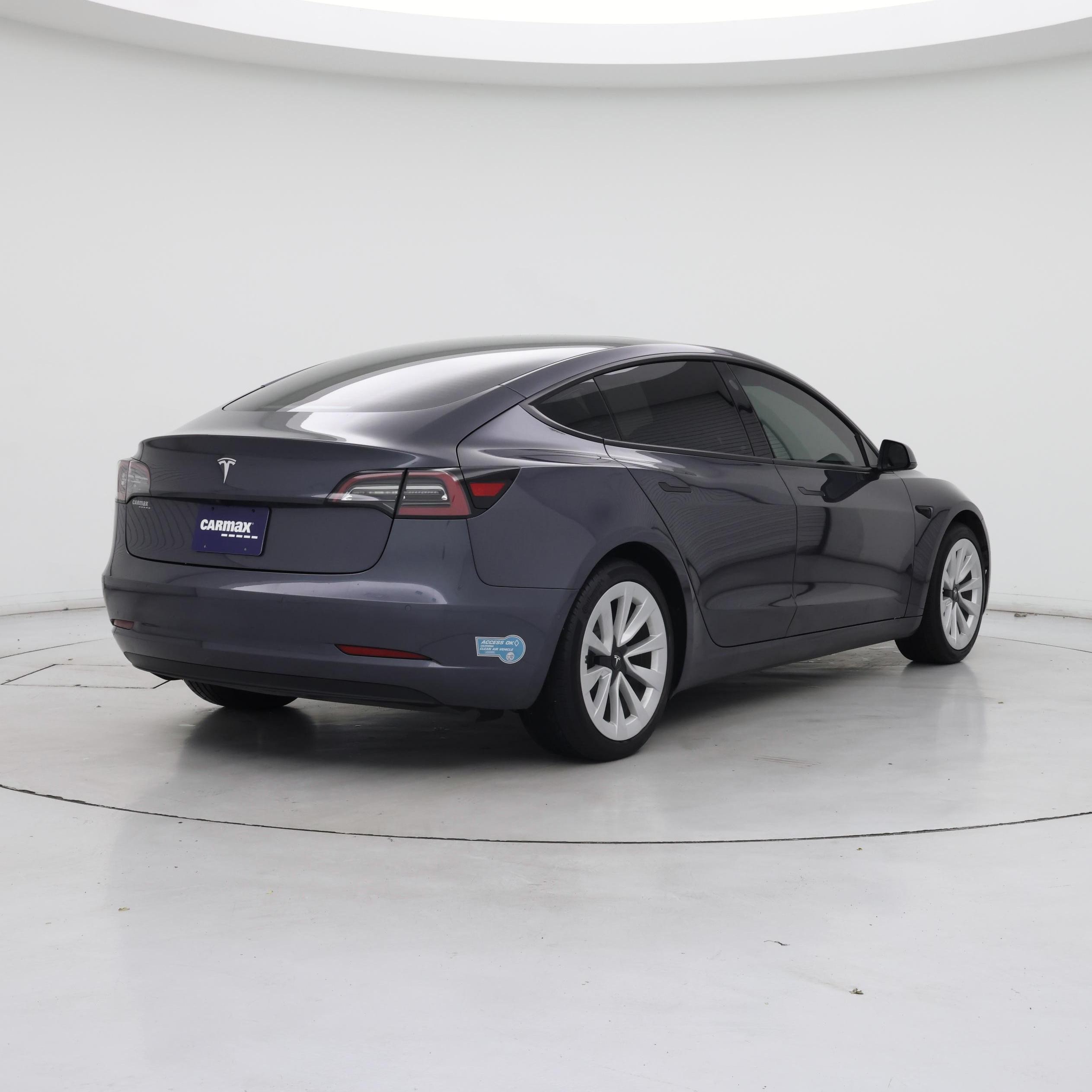 Thumbnail: 2022 Tesla Model 3 - 8