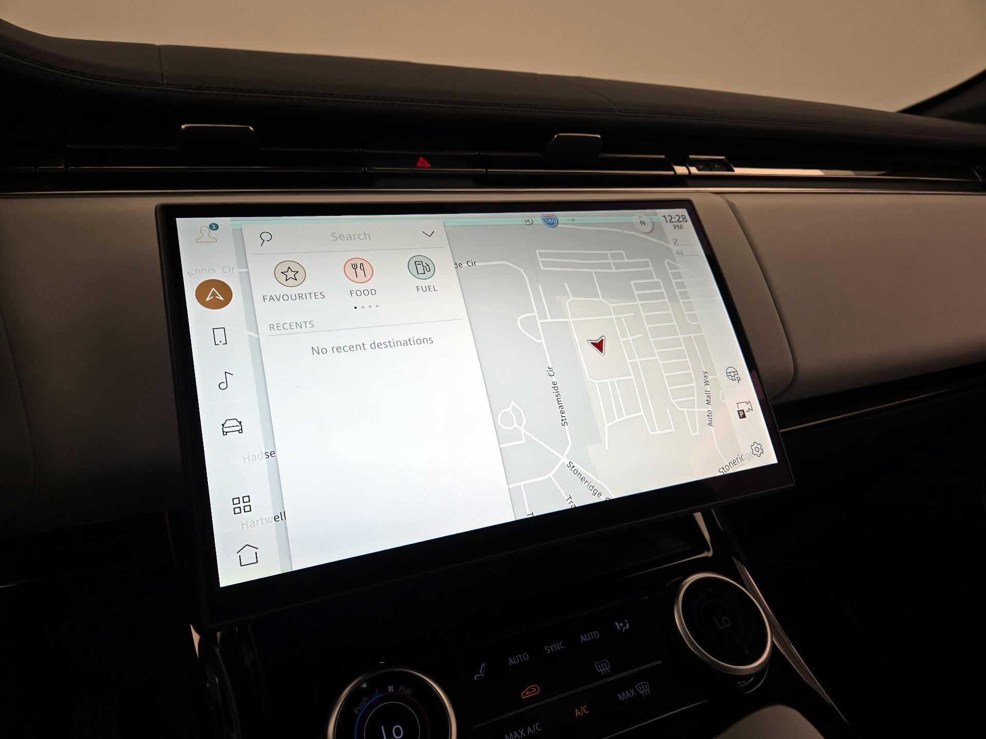 Thumbnail: 2023 Land Rover Range Rover Sport - 14